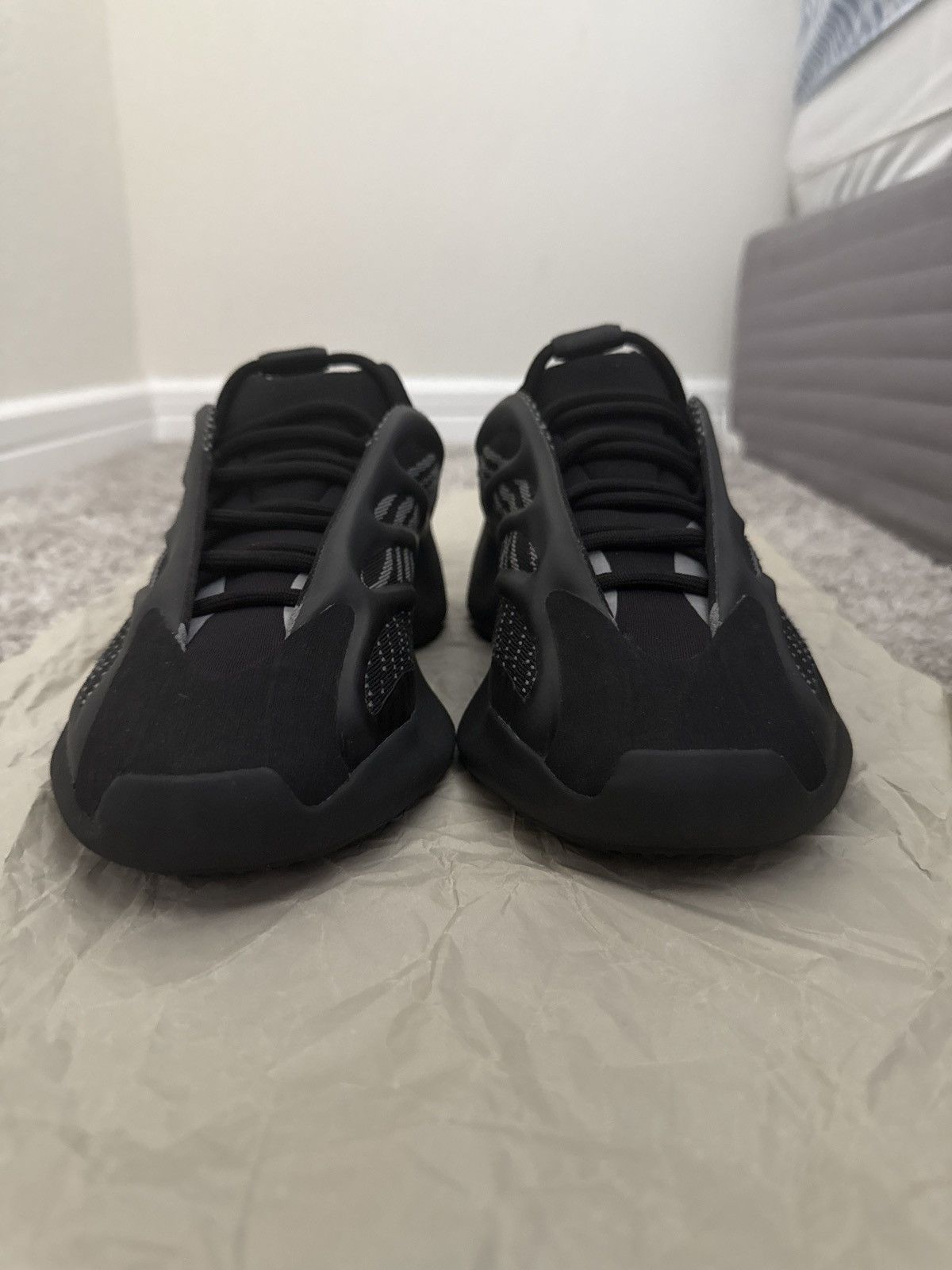 Yeezy 2021 Yeezy 700 V3 'Dark Glow' Size US 8 / EU 41 - 3 Thumbnail