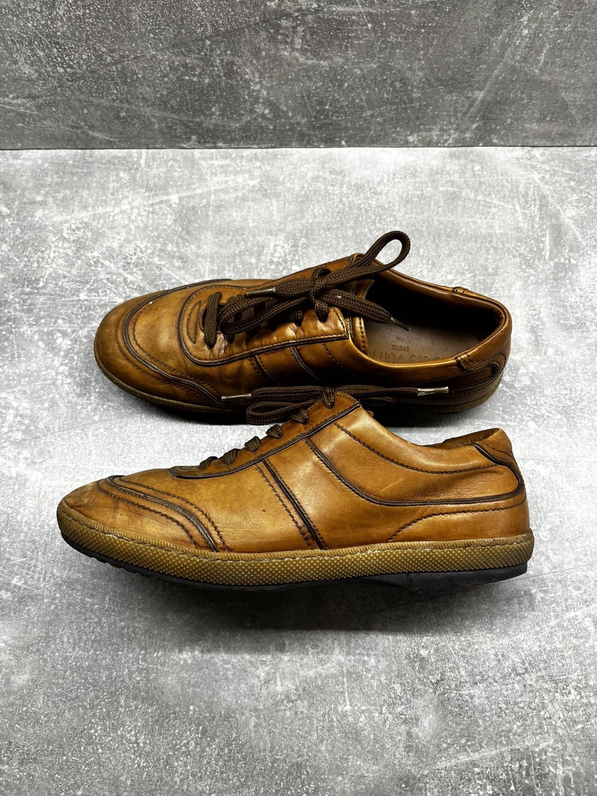 Louis Vuitton Louis Vuitton Sneaker Shoes Women's Low Cut Logo Light Brown Size US 6 / IT 36 - 1 Thumbnail