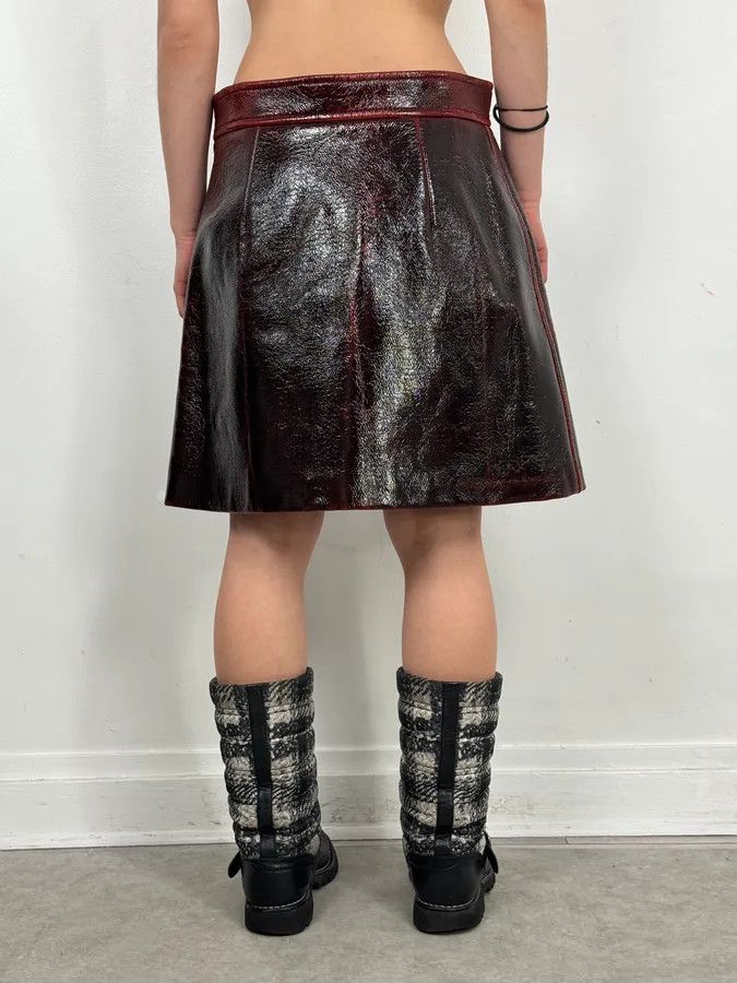 Miu Miu SS2020 Miu Miu Burgundy Leather Metallic Mini Skirt Size 28" / US 6 / IT 42 - 4 Thumbnail