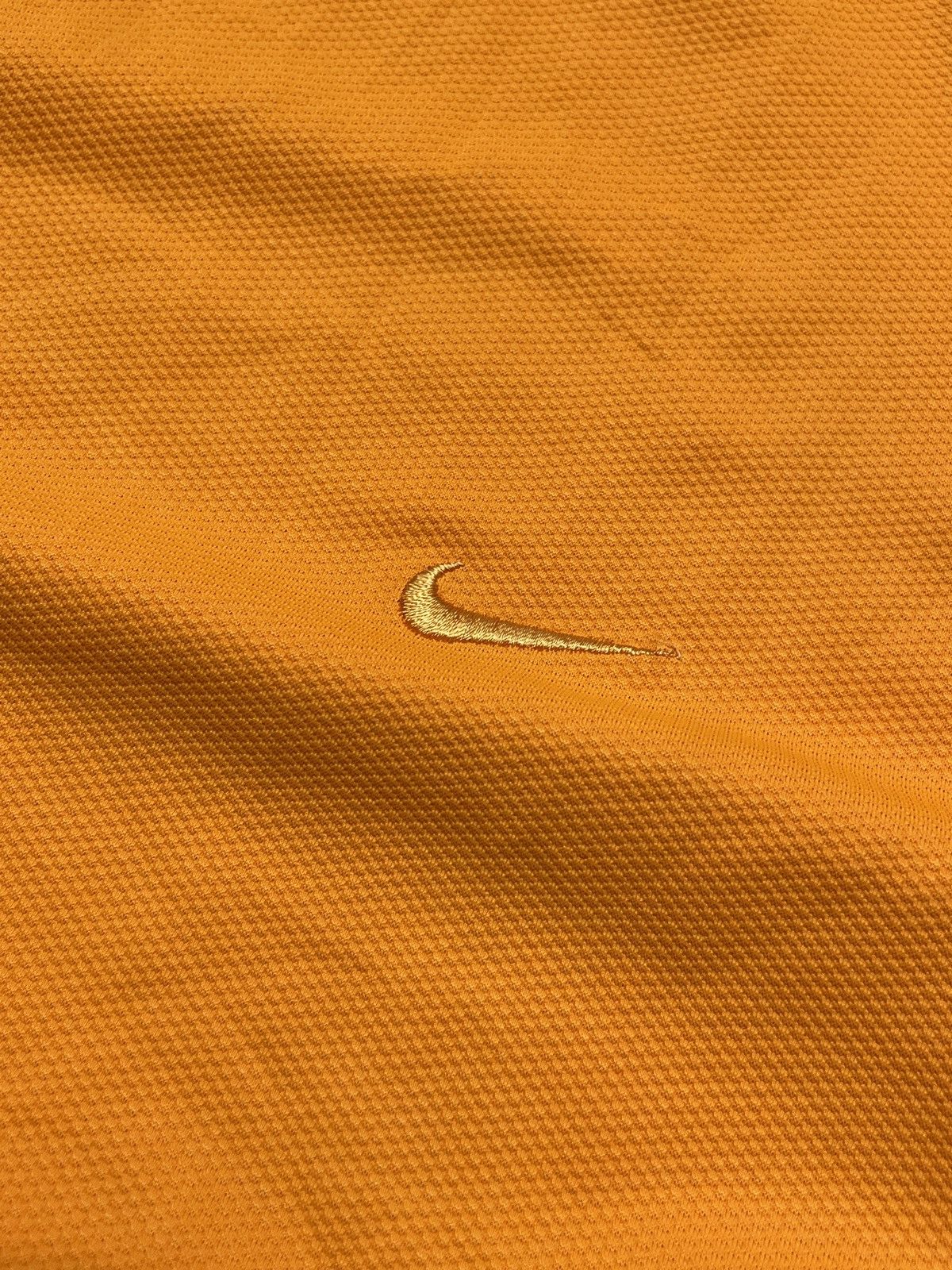 Nike ❗️RARE❗️Nike Vintage 90s T-Shirt Swoosh Boxy Fit Size US XL / EU 56 / 4 - 5 Thumbnail