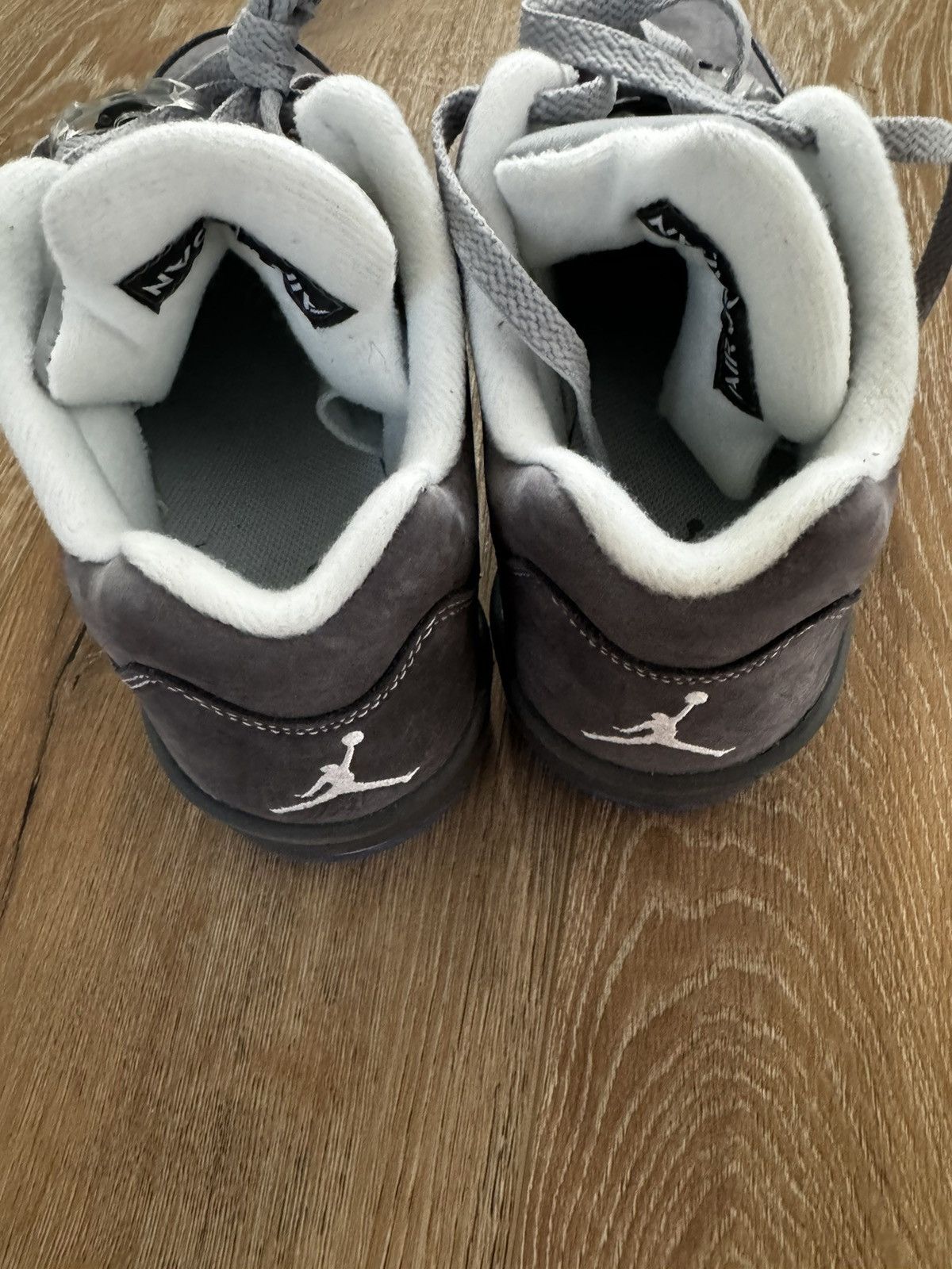 Jordan Brand Jordan 5 Wolf Grey Golf Size US 8.5 / EU 41-42 - 4 Thumbnail