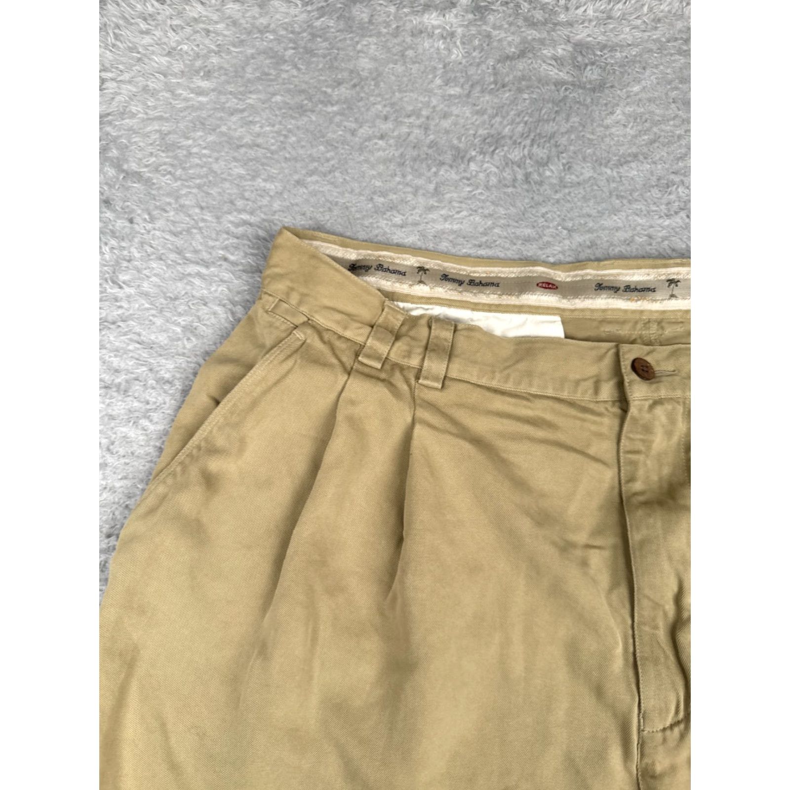 Tommy Bahama Tommy Bahama Shorts Men 38 Beige Silk Vacation Beach Resort 38x9 Chino Casual Travel Workwear 90s USA Beach Mens Size US 38 / EU 54 - 4 Thumbnail