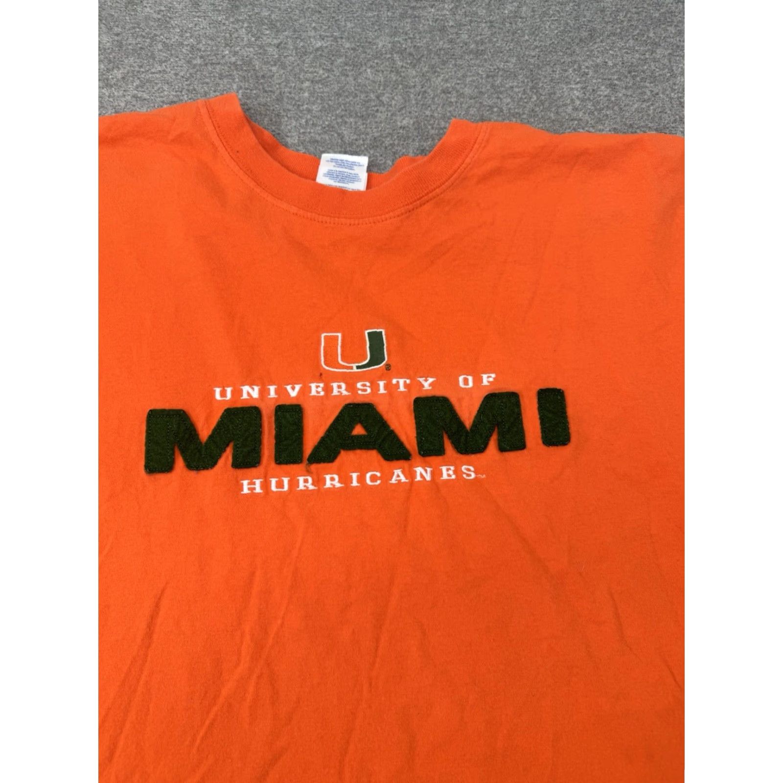 Gildan VINTAGE Gildan Shirt University Miami Hurricanes Crewneck Orange XL Adult Mens Long Sleeve Short Sleeve? Size US XL / EU 56 / 4 - 2 Thumbnail