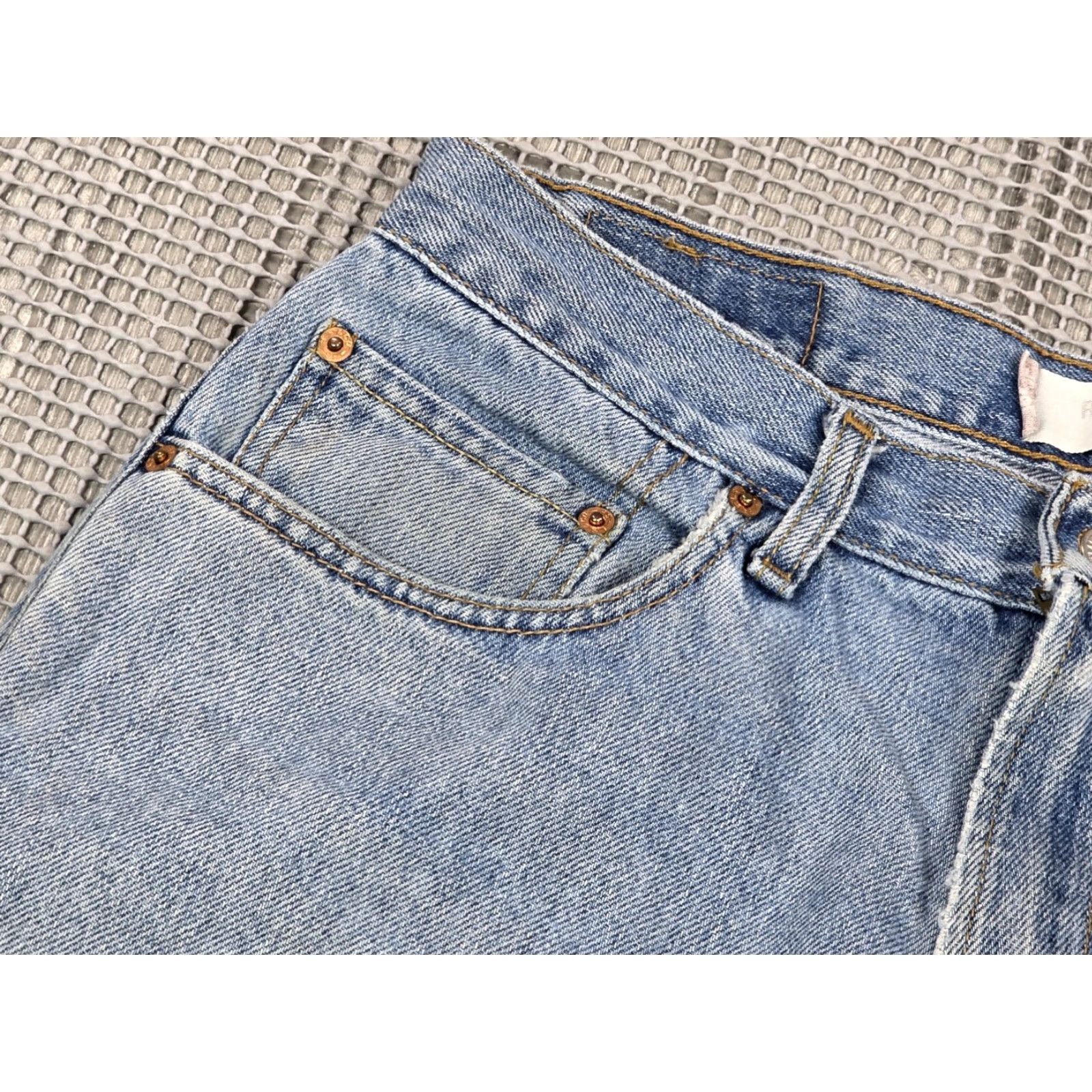 Levi's VINTAGE Levi's Jeans Mens 33x30 Denim Blue 550 Relaxed Medium Wash Canada Regular Men 33 Size US 33 - 6 Thumbnail