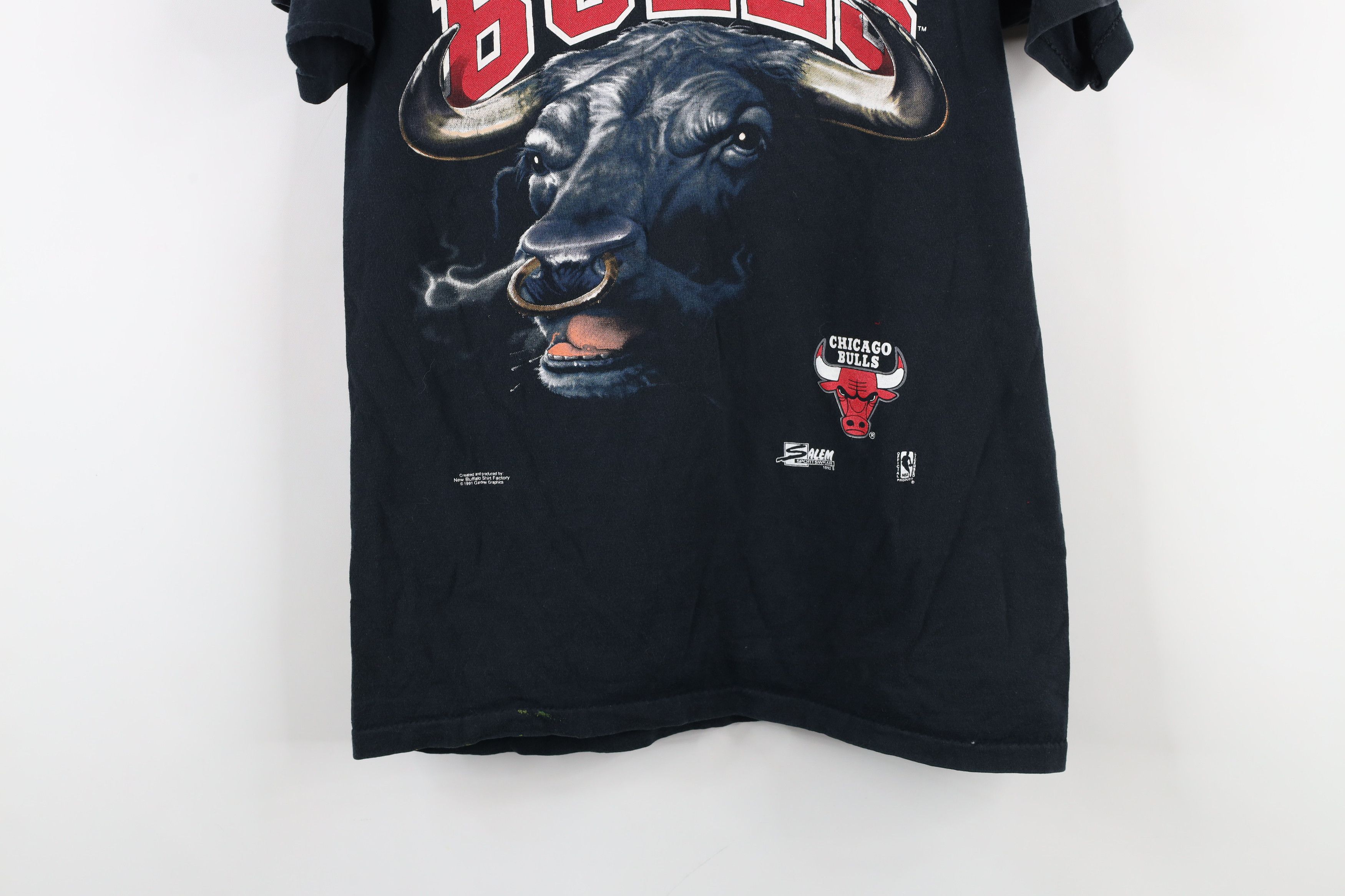 Vintage Vintage 90s Spell Out Chicago Bulls Basketball T-Shirt USA Size US S / EU 44-46 / 1 - 3 Thumbnail