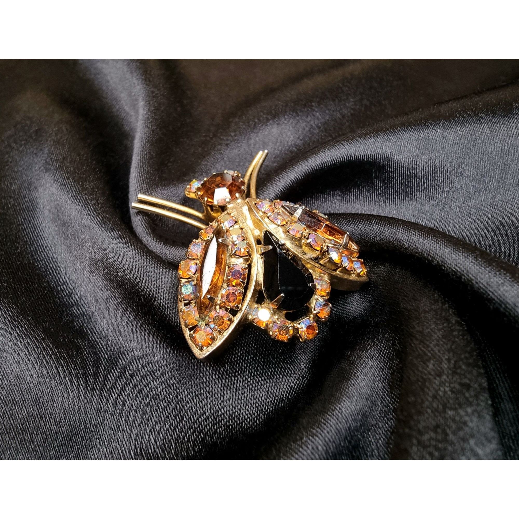 Vintage Vintage 1960's Gold-Tone Bug Brooch Amber Iridescent Rhines Size ONE SIZE - 2 Thumbnail