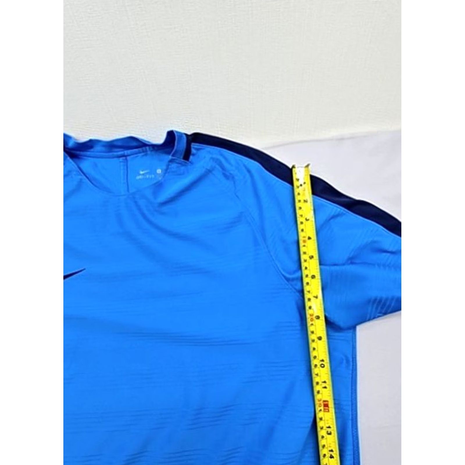 Nike Nike Training Dri-FIT Blue XL T-Shirt Sweat-Wicking Polyester Shirt Men XS? Size US XL / EU 56 / 4 - 5 Thumbnail