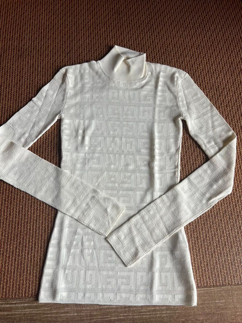Givenchy 4G knitted S size with huge elasticity hoodie 25