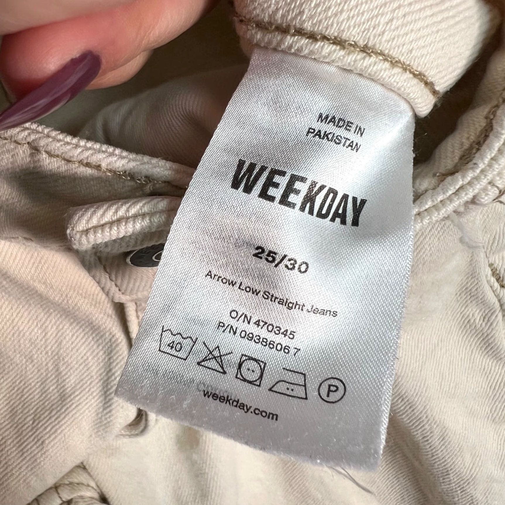 Weekday Weekday Jeans Shirt Womens 25 x 30 Beige Cotton Denim 5-Pocket Design Adult Womens 25 Straight Ivory Denim 90s? Size 27" / US 4 / IT 40 - 4 Thumbnail