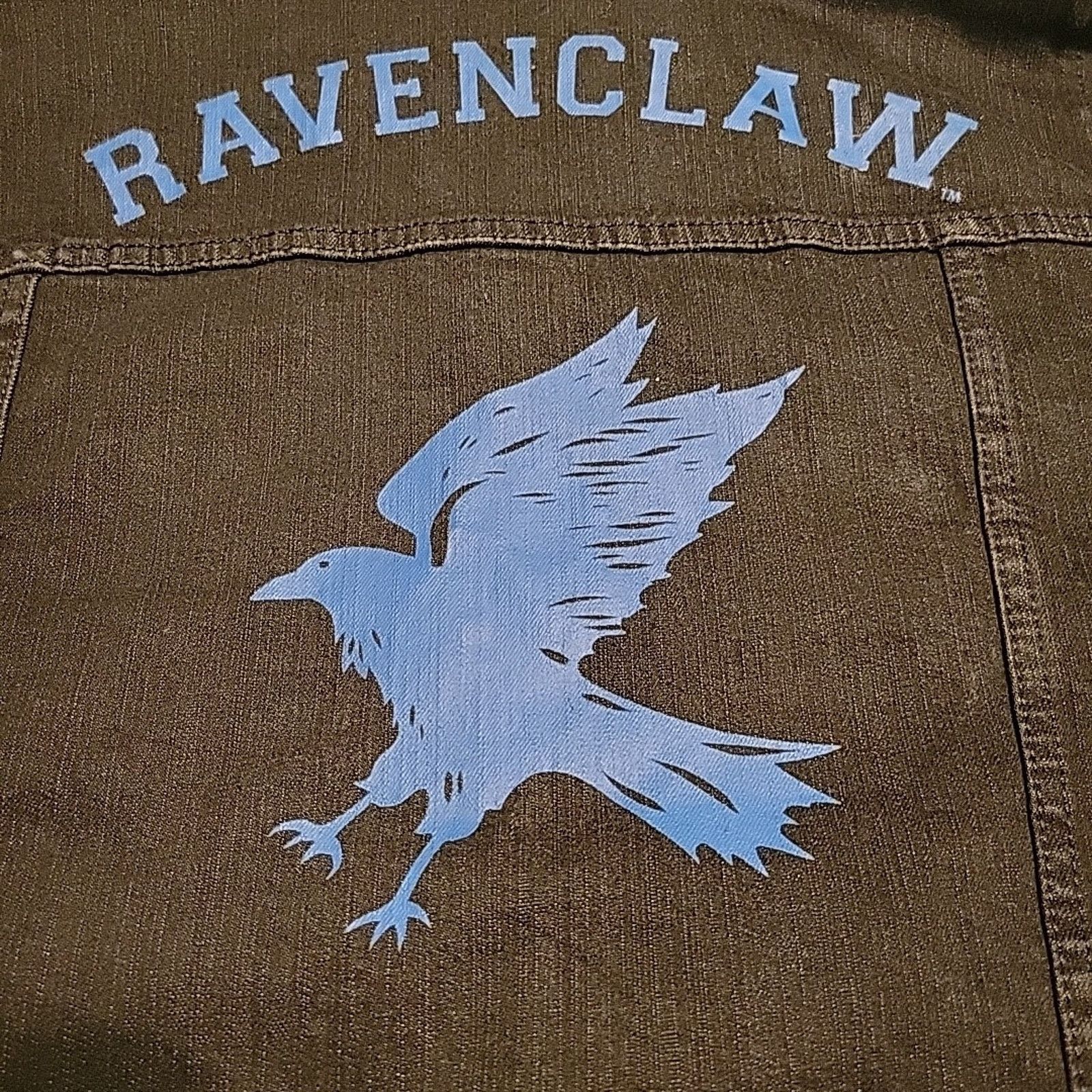 UNIVERSAL PRODUCTS. Harry Potter RavenClaw Denim Trucker Jacket SZ Medium Black Size M / US 6-8 / IT 42-44 - 10 Thumbnail