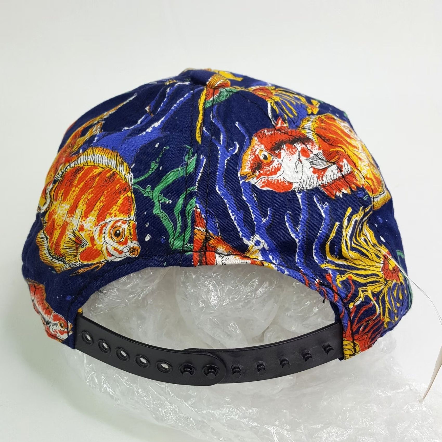 Vintage VINTAGE Infinity Chic Ocean Floor Fish USA Made Snapback Tropical Beach Hat Baseball Cap 80s Mens Adjustable Blue Cap Size ONE SIZE - 4 Thumbnail