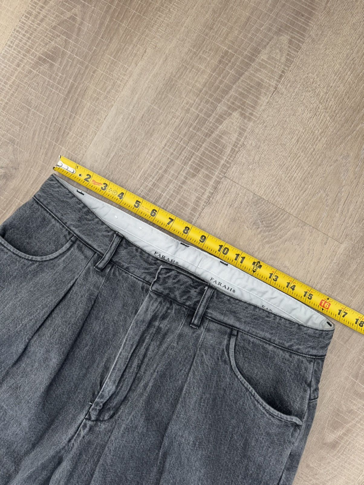 Farah FARAH TWO TUCK WIDE TAPERED PANTS 24FW Size US 32 / EU 48 - 13 Thumbnail