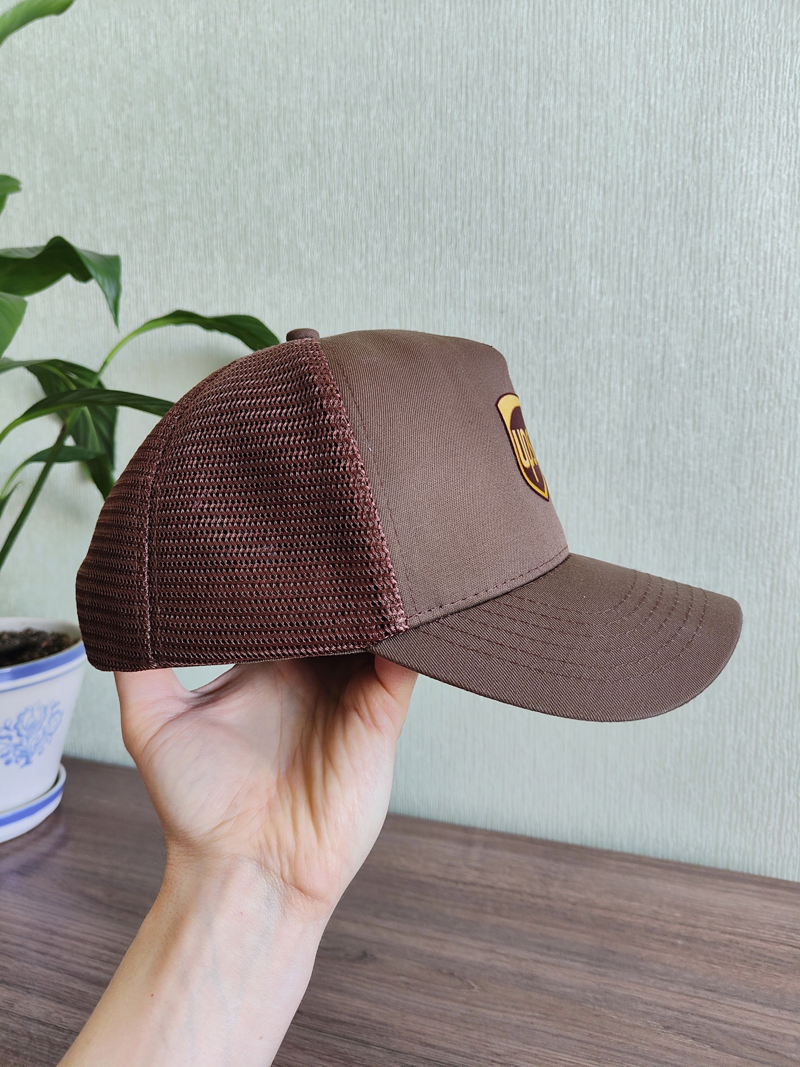 Hook-Ups Vintage Ups Twin Hill Trucker Cap Size ONE SIZE - 2 Thumbnail