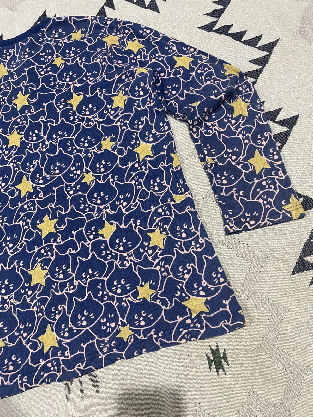 Issey Miyake 2000s NE-NET BY ISSEY MIYAKE KITTEN FACE AND STAR AOP FADED Size US M / EU 48-50 / 2 - 13 Thumbnail