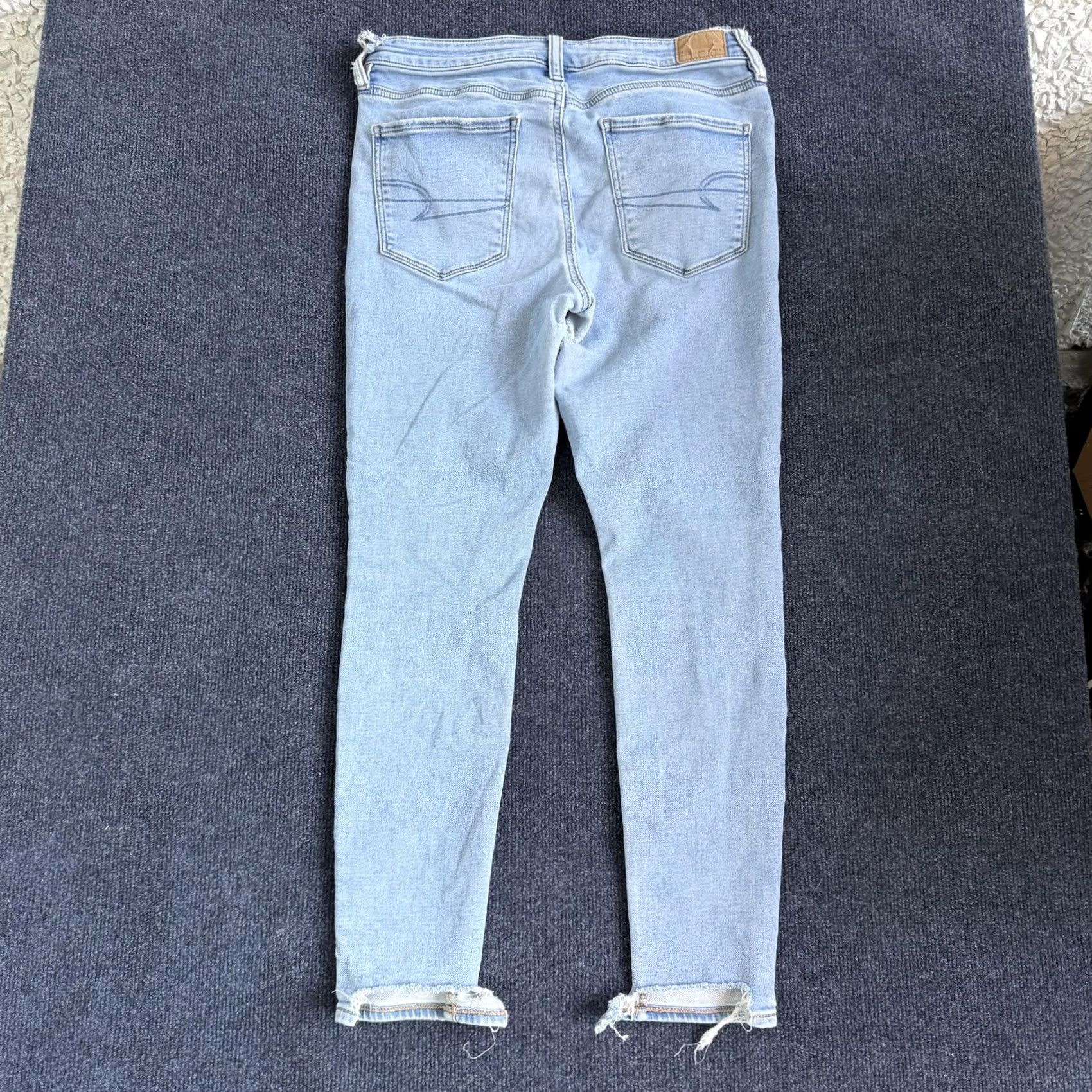 American Eagle Outfitters VINTAGE American Eagle Outfitters Skinny Jeans Womens 12 Light Blue Distressed Denim Size 34" / US 12 / IT 48 - 4 Thumbnail