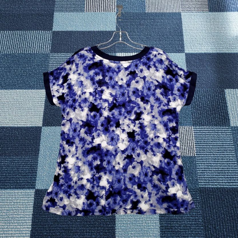 Vintage Simply Vera Wang T-Shirt Womens S Blue Floral Short Sleeves Round Neck Dolman Sleeve Casual Tee Size S / US 4 / IT 40 - 1 Thumbnail