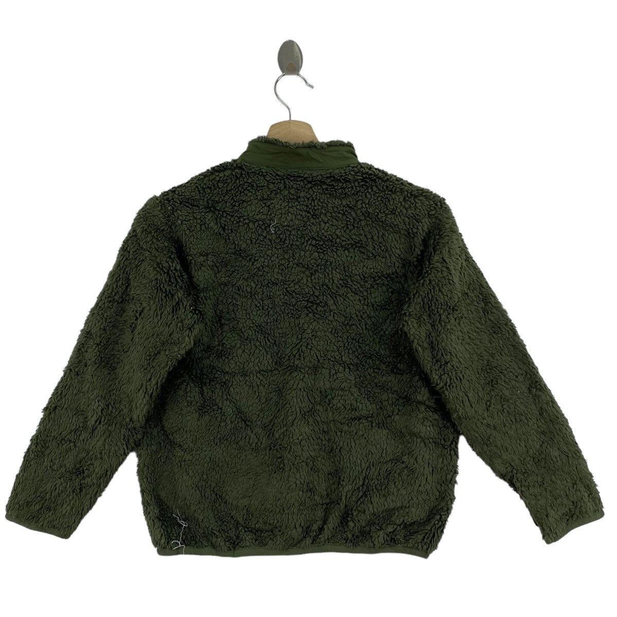 Uniqlo × White Mountaineering WHITE MOUNTAINEERING x UNIQLO Sherpa Fleece Green Sweatshirt Size US M / EU 48-50 / 2 - 2 Thumbnail
