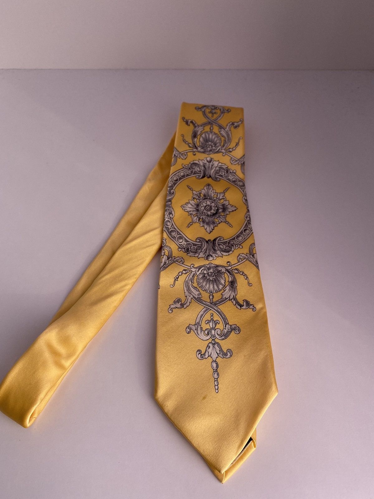 Versace × Vintage Vintage Versace Tie Size ONE SIZE - 1 Thumbnail