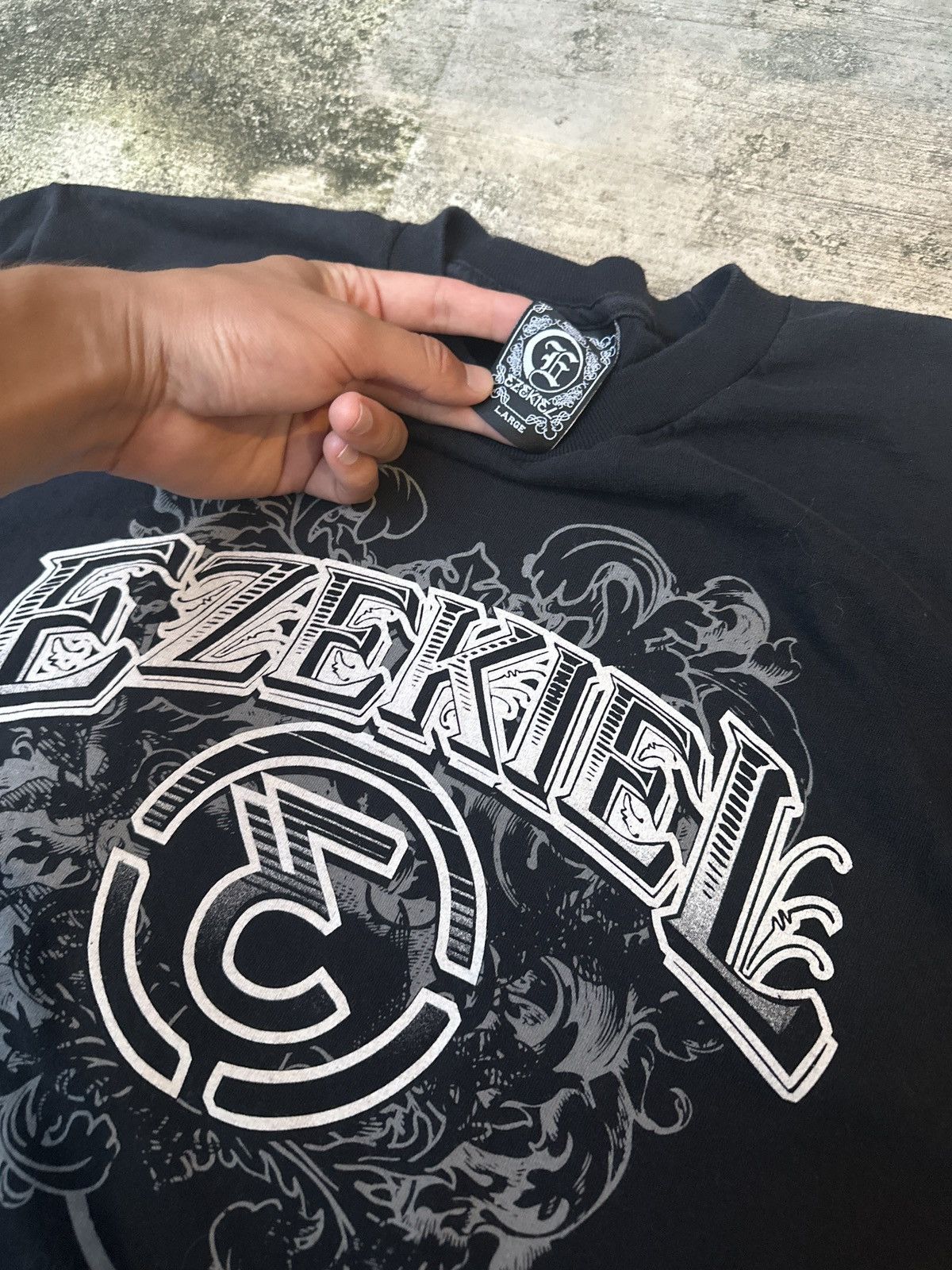 Ezekiel × Vintage Y2k 2000s grunge Ezekiel skateboarding tshirt Size US L / EU 52-54 / 3 - 2 Thumbnail