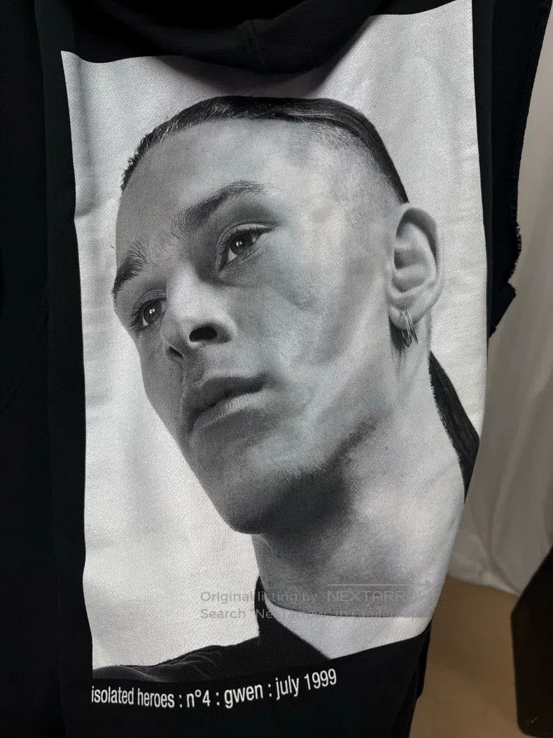 Raf Simons Raf Simons Portrait off-the-shoulder OS vest Size US M / EU 48-50 / 2 - 7 Thumbnail