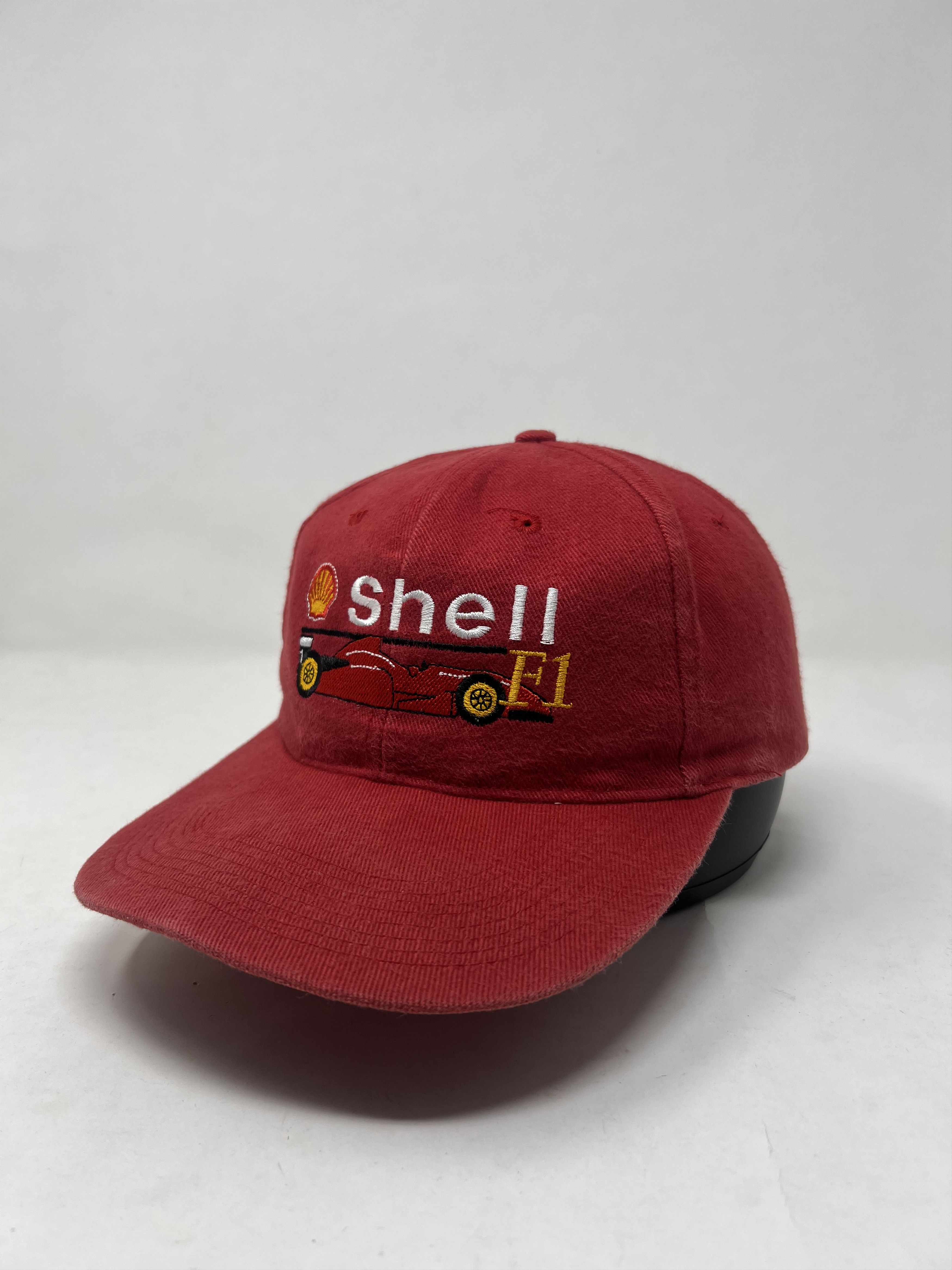 Vintage Shell F1 Vintage Red Strapback Hat Size ONE SIZE - 1 Thumbnail