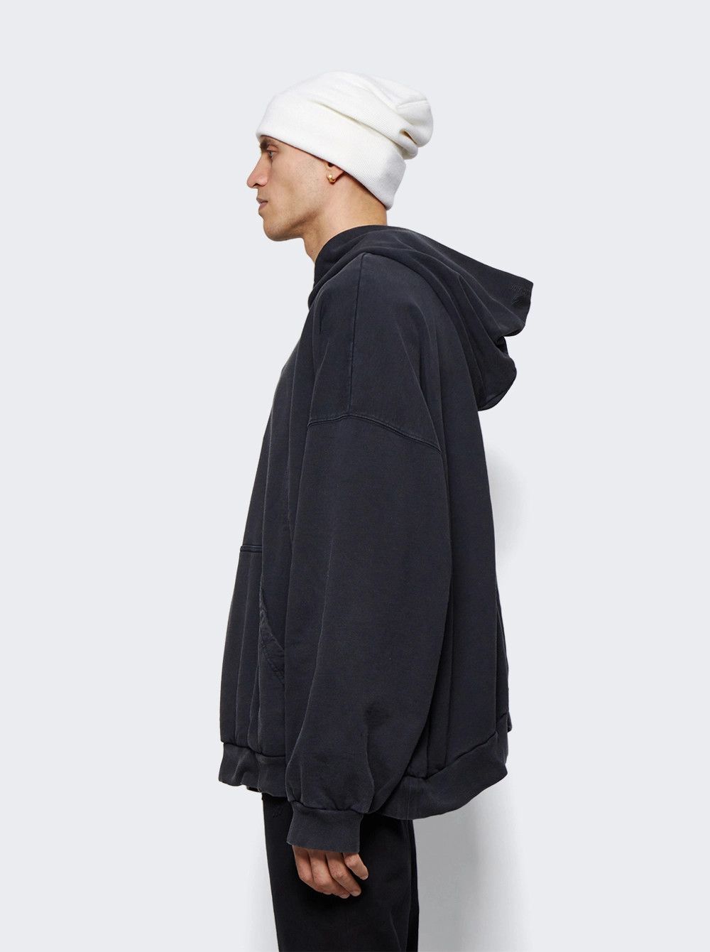 Balenciaga o1w1db10226 Large Fit Hoodie In Black Size US M / EU 48-50 / 2 - 4 Thumbnail