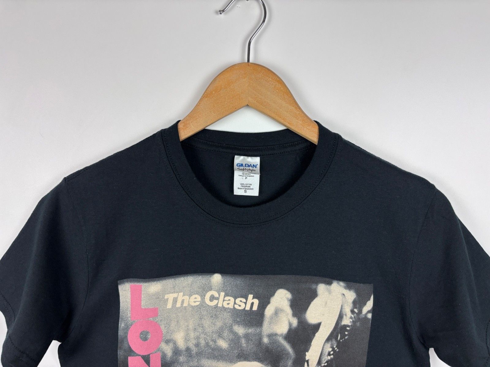 Gildan The Clash London Calling Punk Rock Band T-Shirt S Size US S / EU 44-46 / 1 - 2 Thumbnail