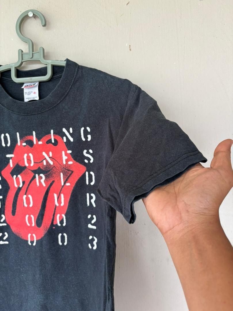 The Rolling Stones Vintage Y2K Rolling stone World Tour 2002/2003 Promo Shirt Size US S / EU 44-46 / 1 - 3 Thumbnail