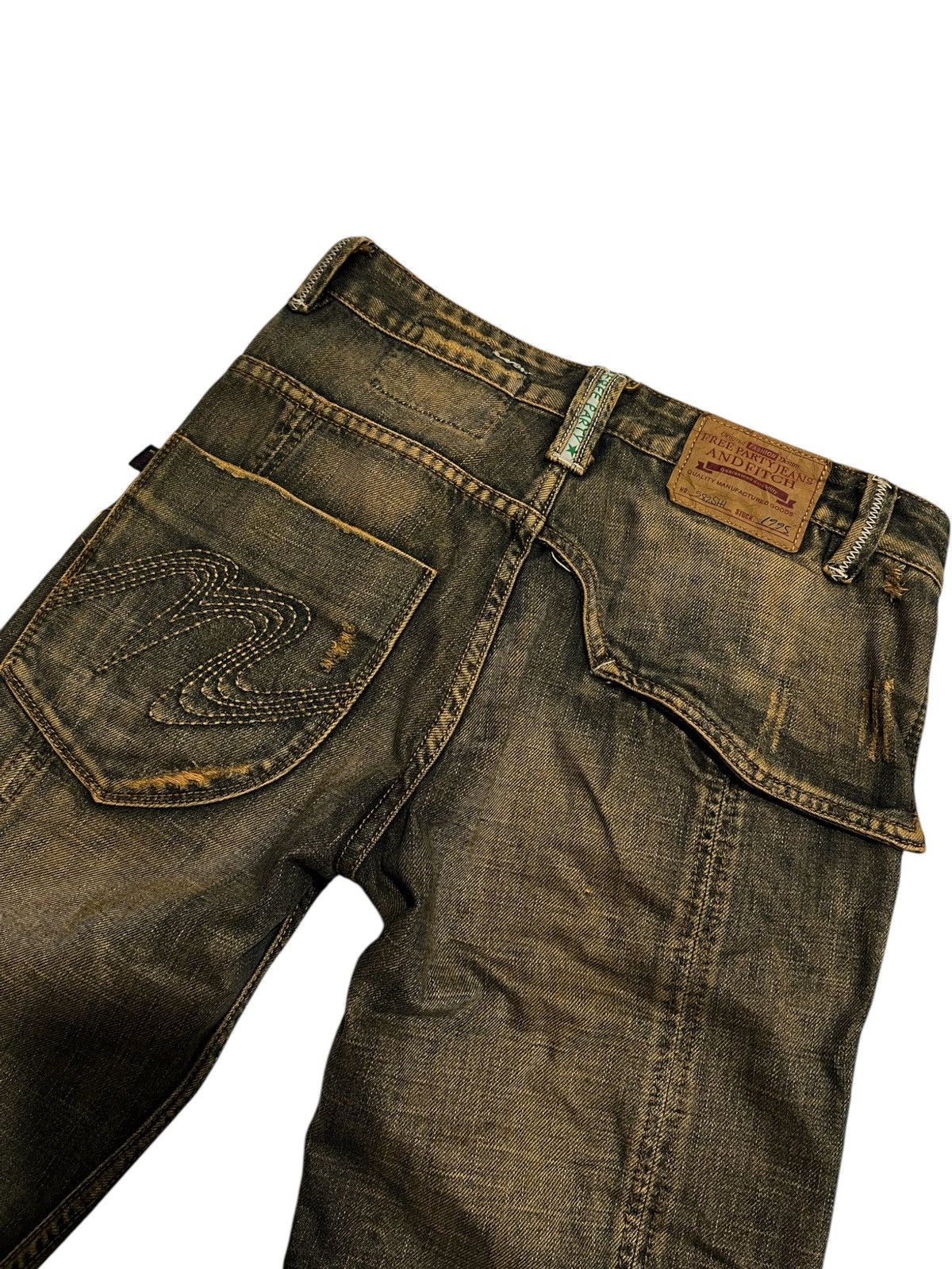 If Six Was Nine × Japanese Brand × Le Grande Bleu (L.G.B.) Vtg F&P jeans mudwash distressed Denim pants Size US 30 / EU 46 - 5 Thumbnail