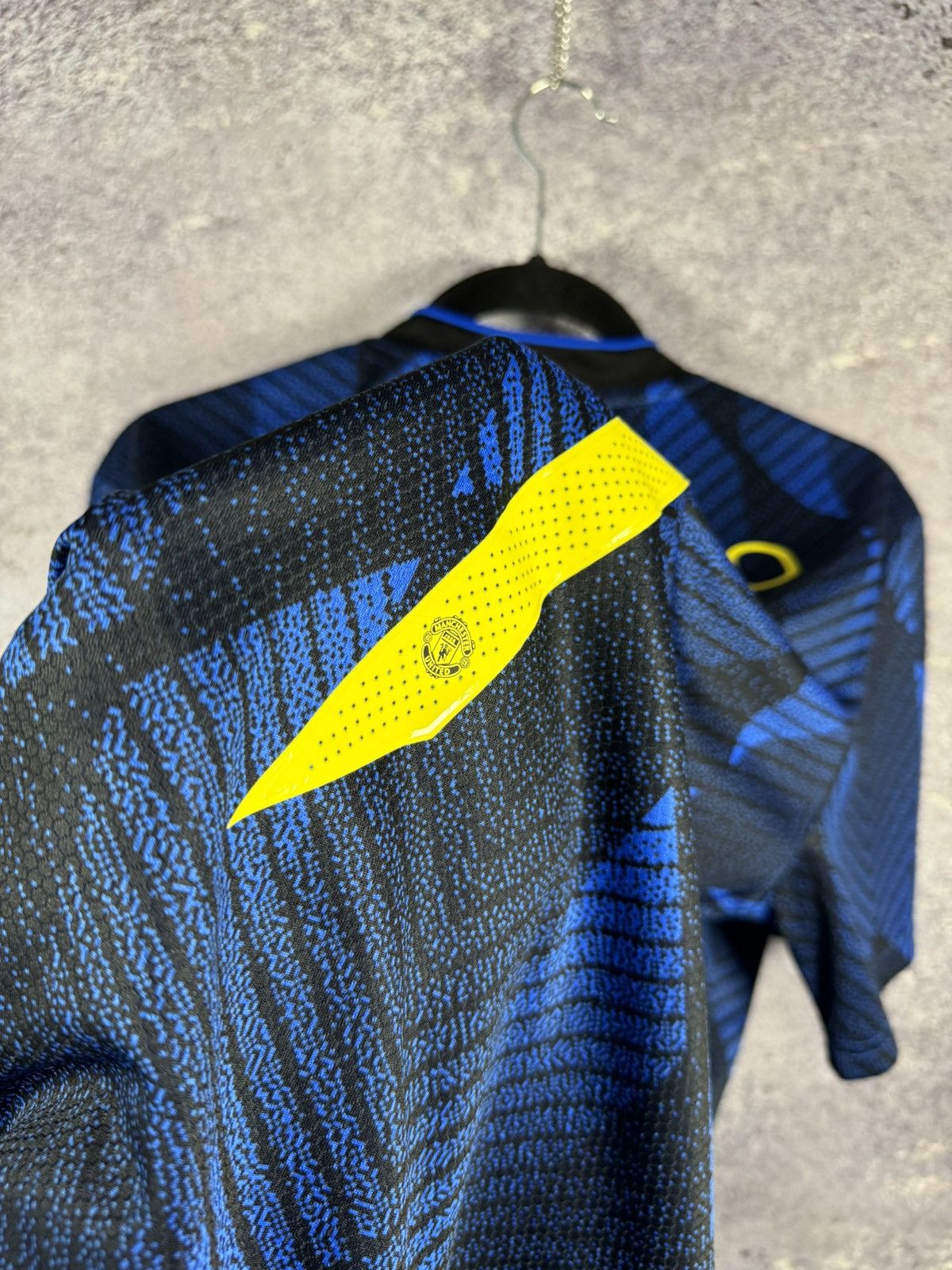 Adidas × Vintage NEW RONALDO Manchester United 2021/22 Third Adidas Jersey Size US L / EU 52-54 / 3 - 19 Thumbnail