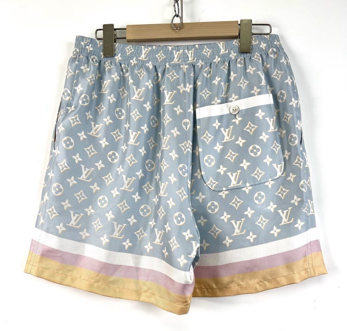Louis Vuitton Louis Vuitton striped elastic straight casual shorts,K12 Size 26" / US 2 / IT 38 - 2 Thumbnail