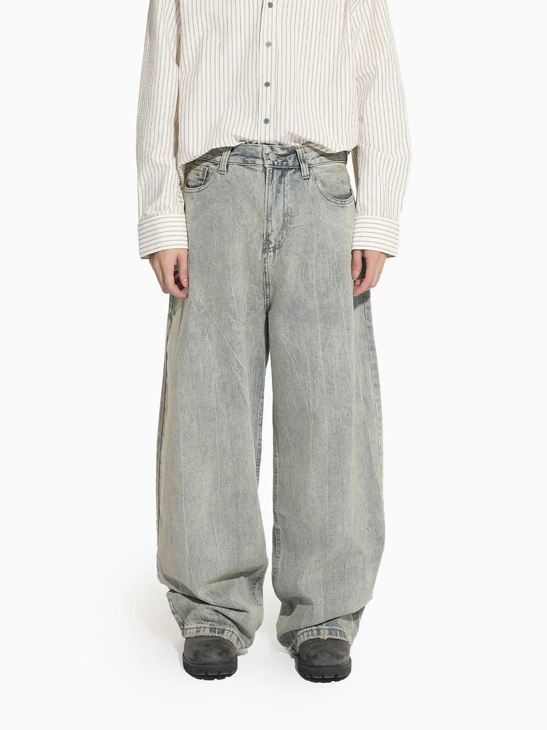 Vintage Men's Retro Distressed Washed Loose Wide-Leg Vibe Jeans Size US 32 / EU 48 - 1 Thumbnail