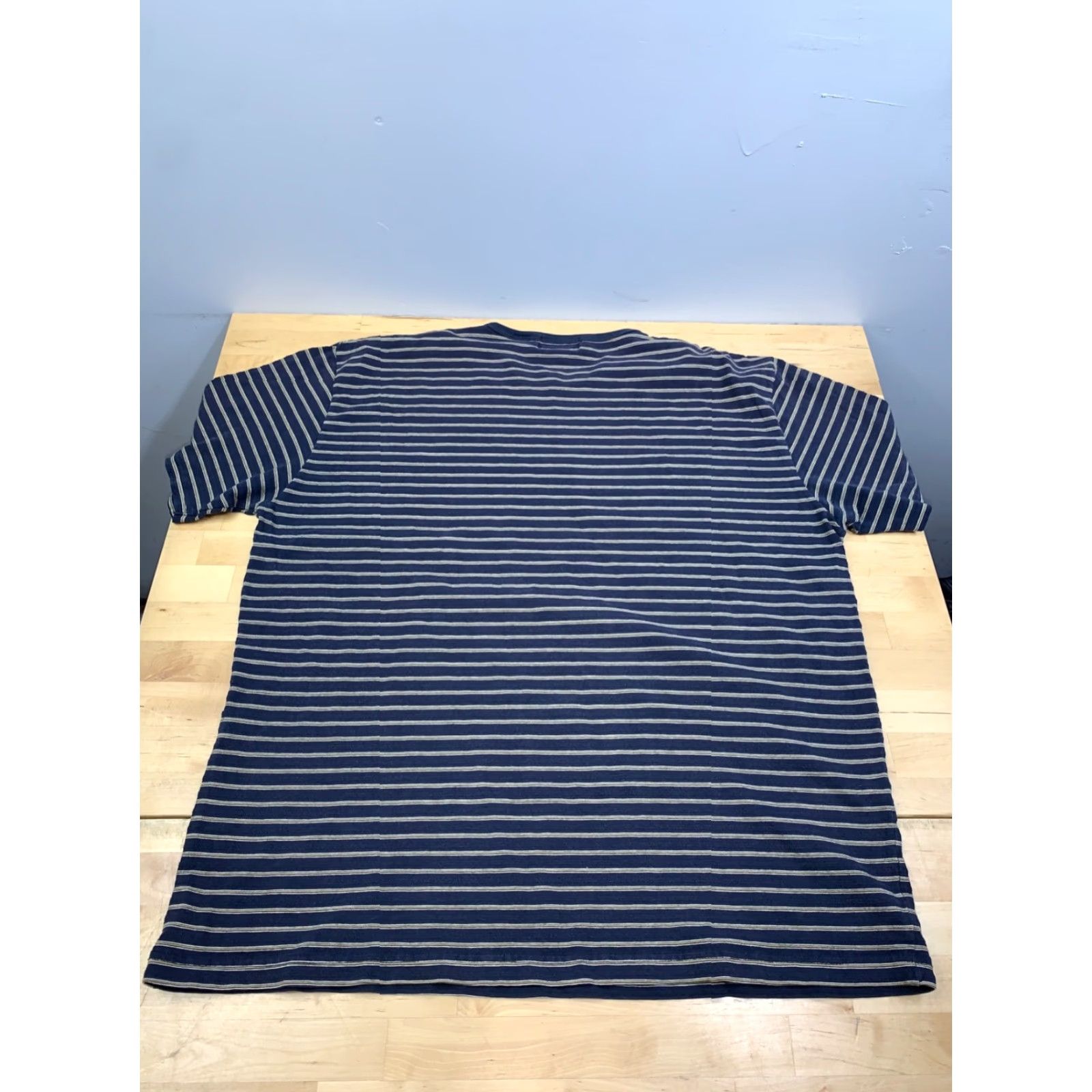 American Eagle Outfitters VINTAGE American Eagle Shirt Mens XL Blue Striped V Neck Casual Size US XL / EU 56 / 4 - 6 Thumbnail