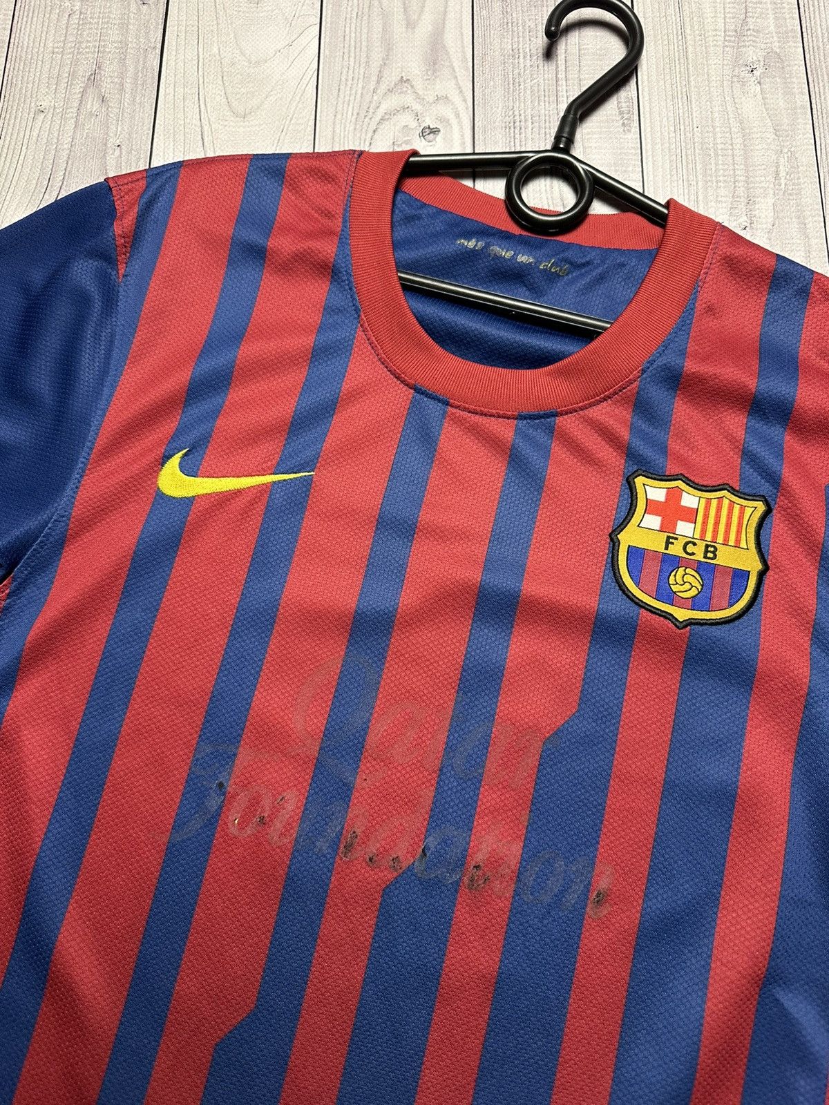 Nike × Vintage Vintage Nike Barcelona soccer jersey size S Size US S / EU 44-46 / 1 - 3 Thumbnail