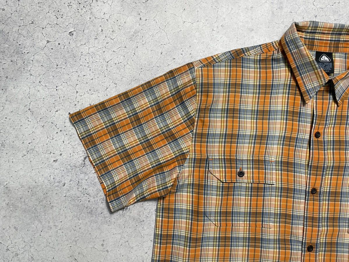 Nike ACG Nike ACG Vintage Short Sleeve Button Shirt Outdoor Size US L / EU 52-54 / 3 - 4 Thumbnail