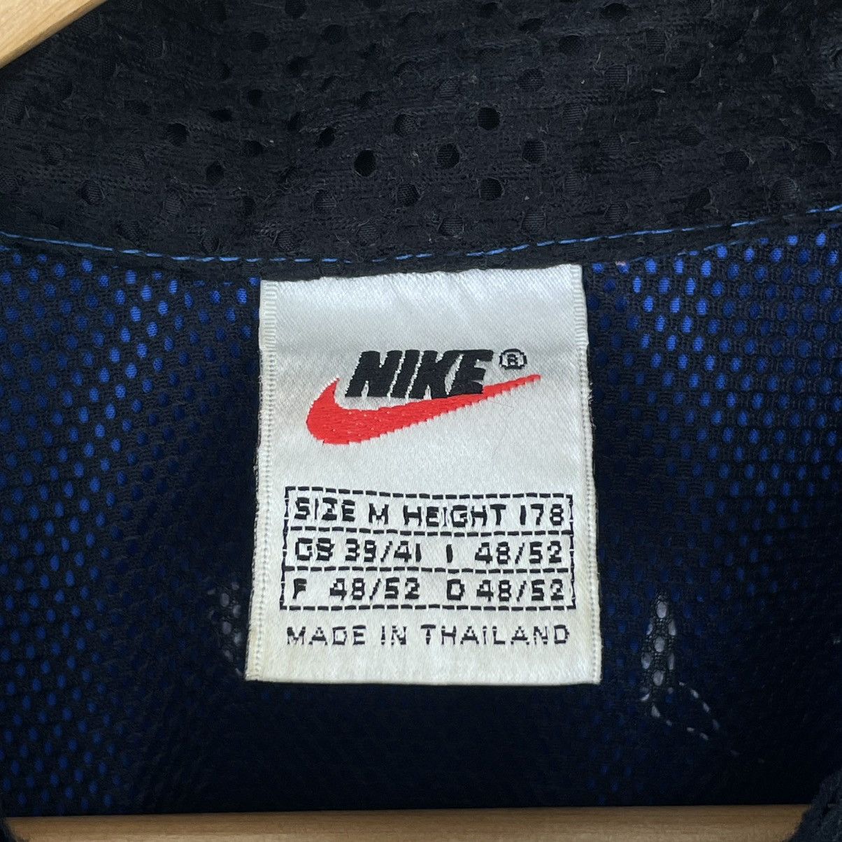 Nike × Vintage Vintage 90’s Nike Neilon Tracksuit Jacket Blue size L Size US M / EU 48-50 / 2 - 8 Thumbnail