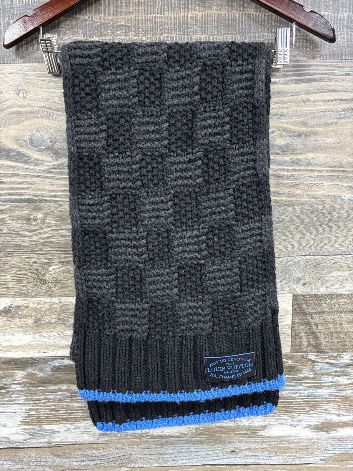 Louis Vuitton Louis Vuitton Echarpe Helsinki Taiga Cashemere Scarf Size ONE SIZE - 1 Thumbnail
