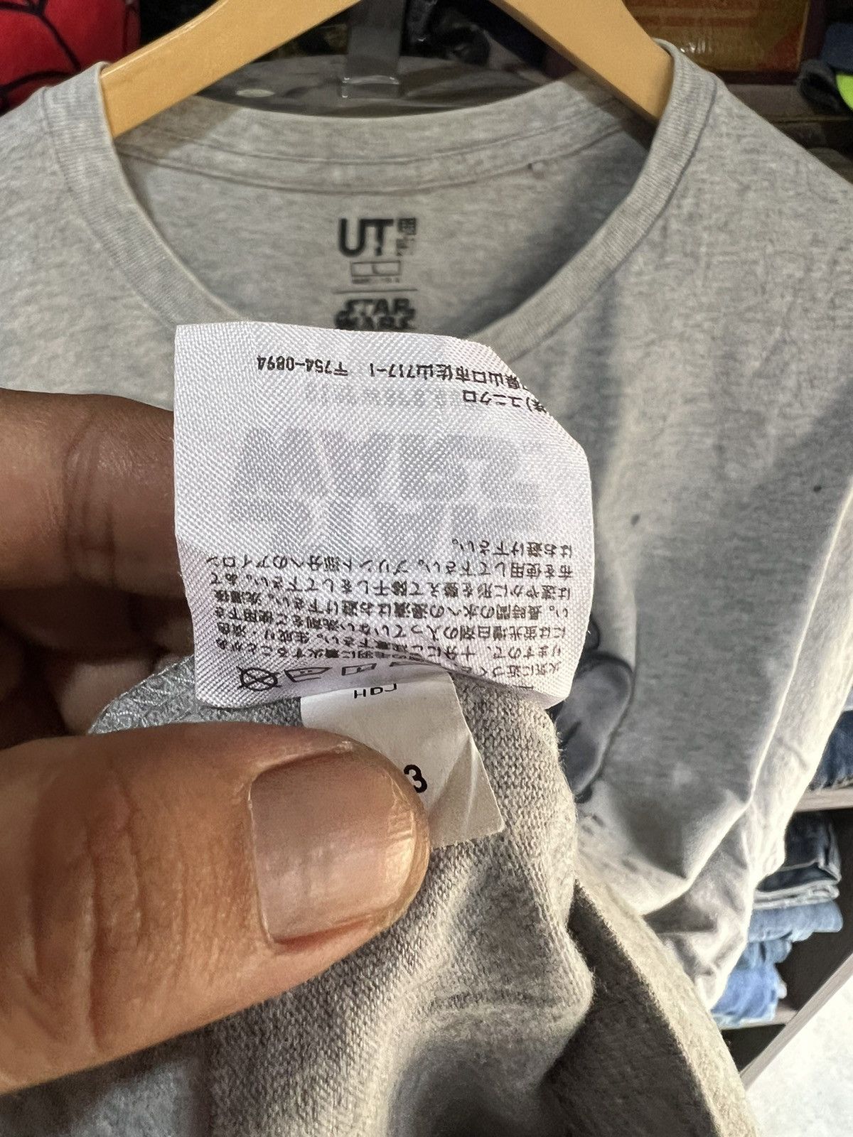 Star Wars 🔥Uniqlo Star Wars Printed Tee Size US M / EU 48-50 / 2 - 13 Thumbnail