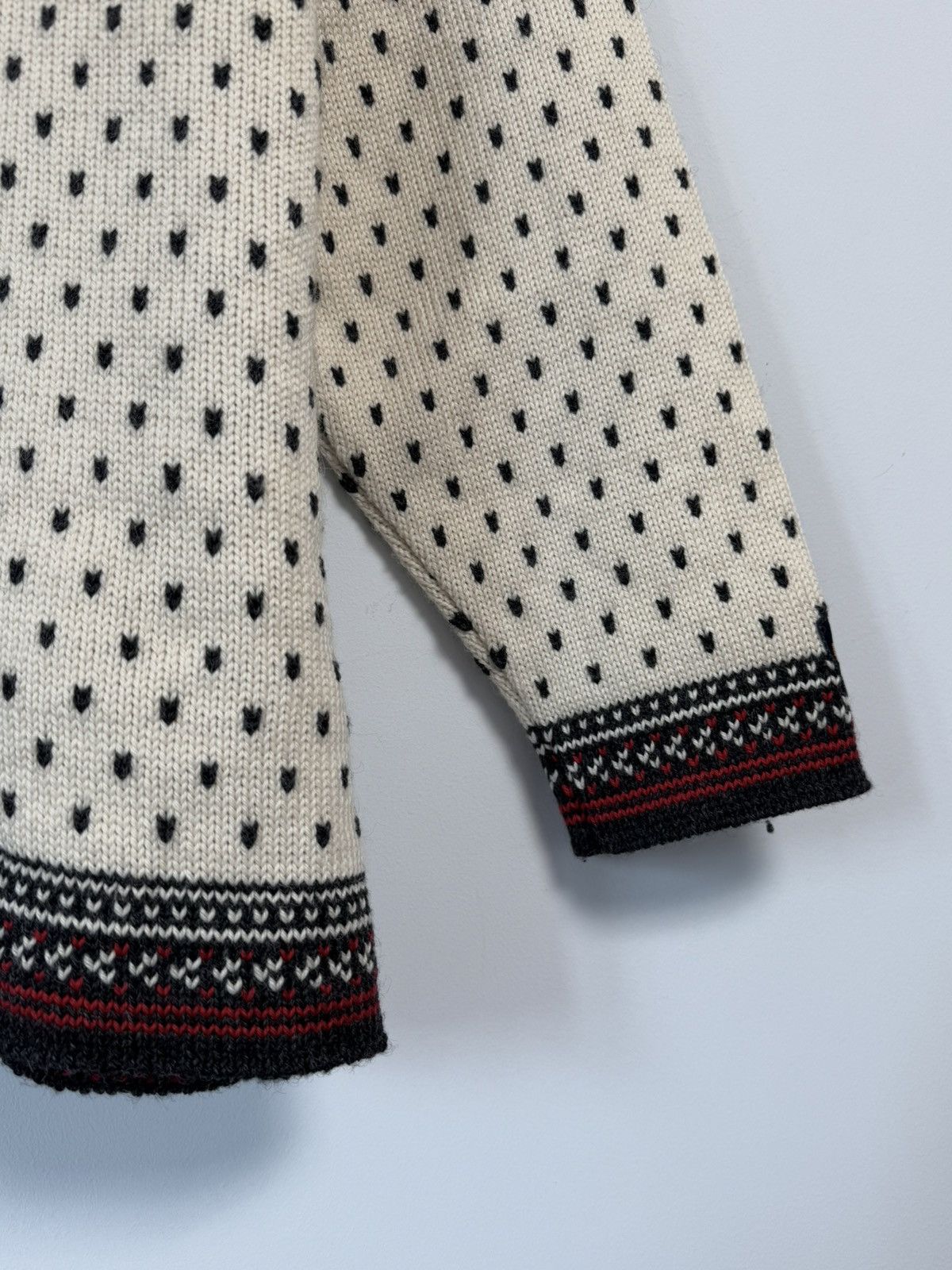 Dale Of Norway × Vintage Vintage Dale Of Norway Knit Zip Scandinavian Sweater Size US L / EU 52-54 / 3 - 7 Thumbnail