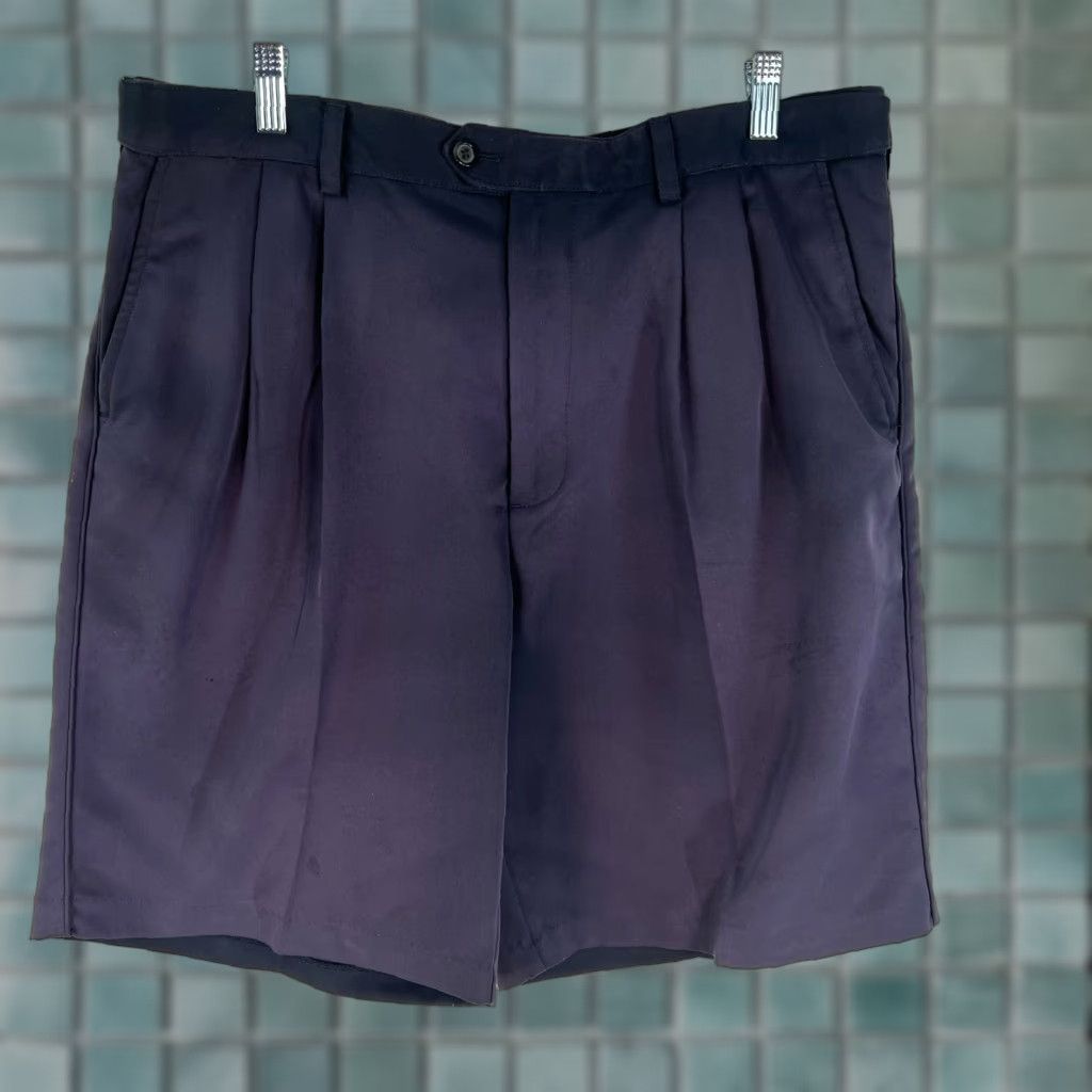 Izod Izod Golf Mens Shorts Blue Chino Pleated Front Mid Rise Classic Straight Size 36 Size US 36 / EU 52 - 1 Thumbnail