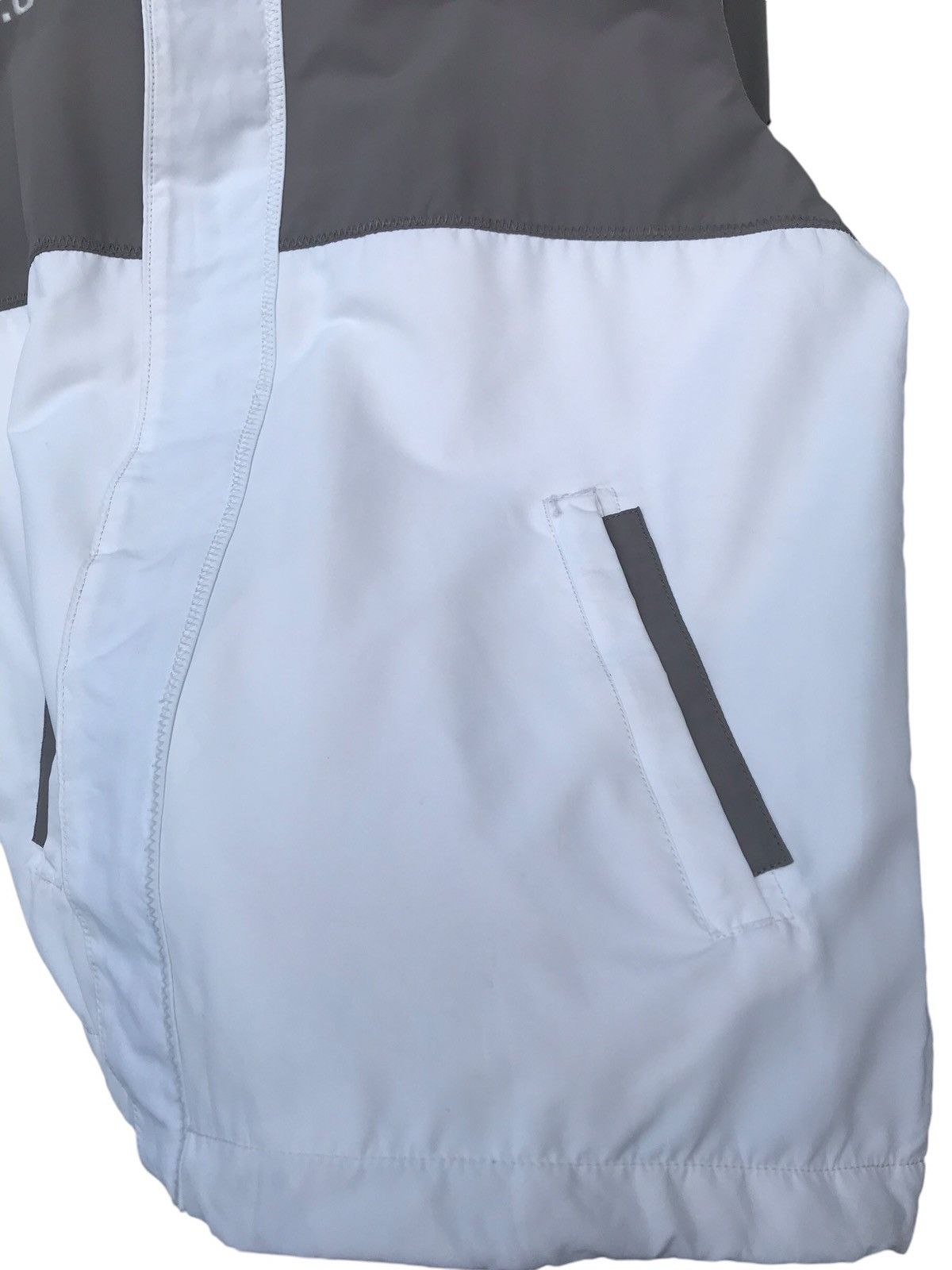 Tommy Hilfiger Tommy Hilfiger Colorblock Sailing Gear Windbreaker Jacket Size US L / EU 52-54 / 3 - 5 Thumbnail