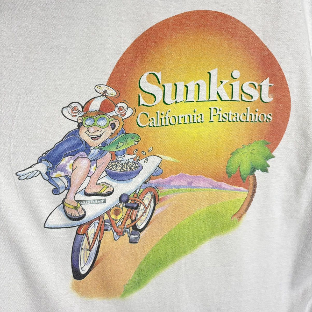Vintage Vintage 90s Sunkist California USA Graphic T-Shirt Size US XL / EU 56 / 4 - 4 Thumbnail