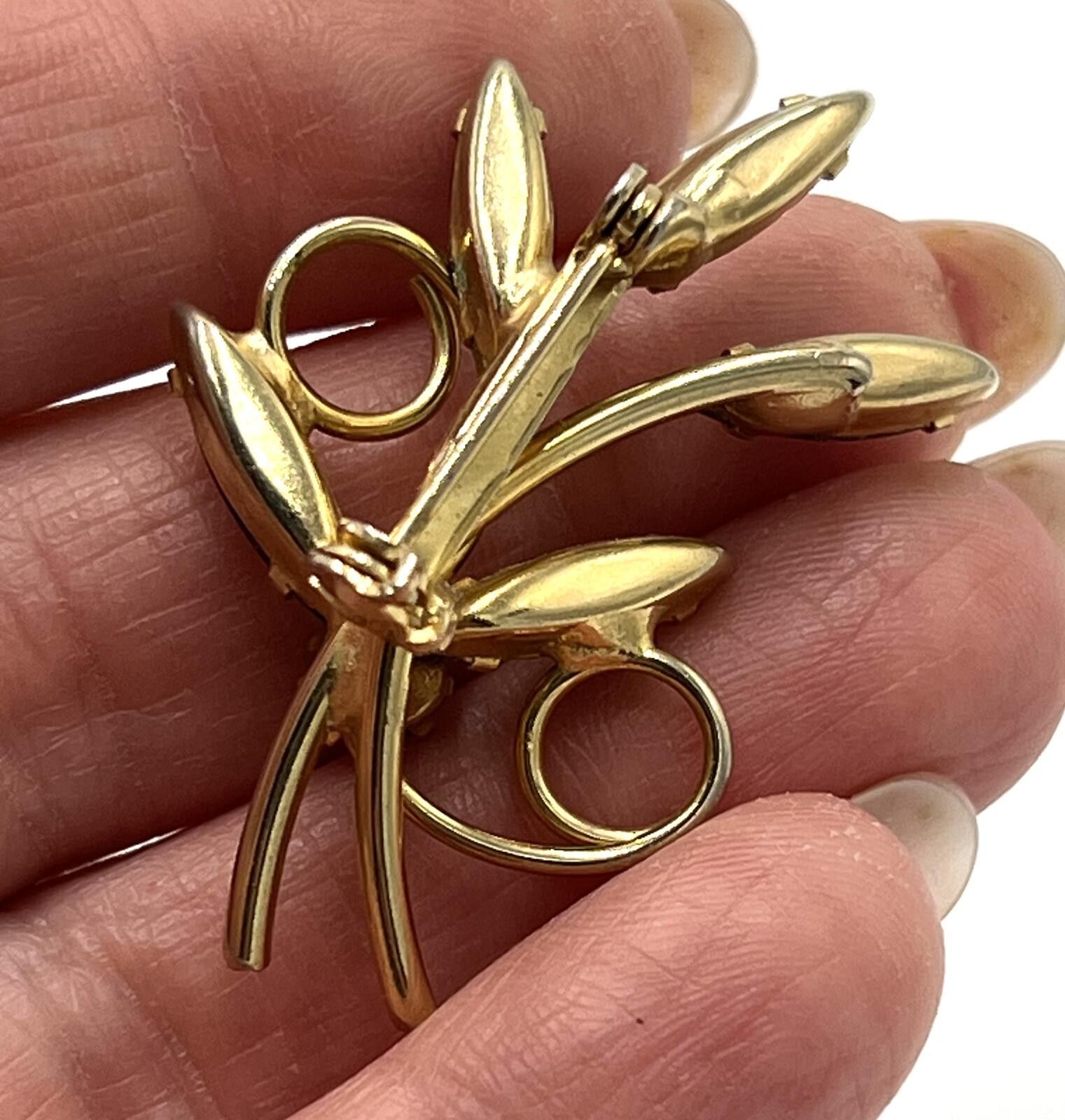 The Unbranded Brand Vintage GoldTone Brooch with Dark Purple Marquise Rhinestone Size ONE SIZE - 3 Thumbnail