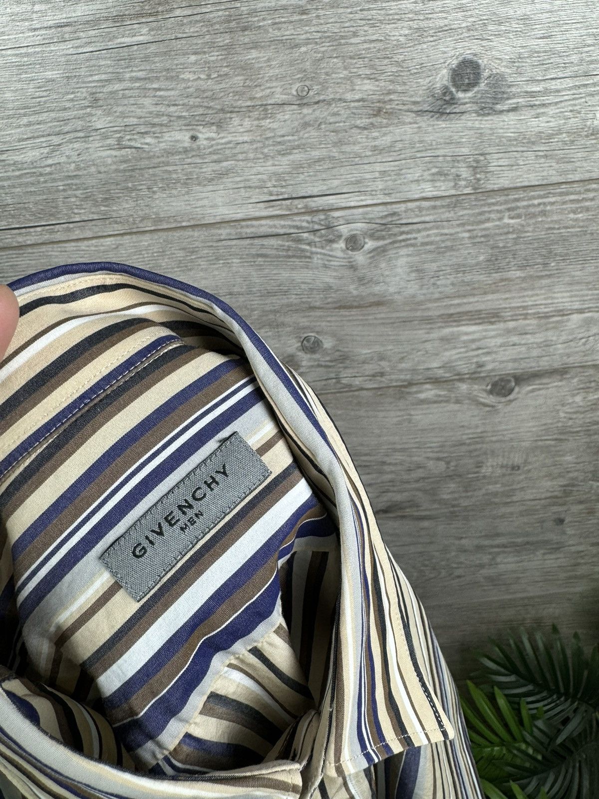 Designer × Givenchy × Vintage Givenchy Shirt Luxury In a beautiful stripe Size M Size US M / EU 48-50 / 2 - 8 Thumbnail