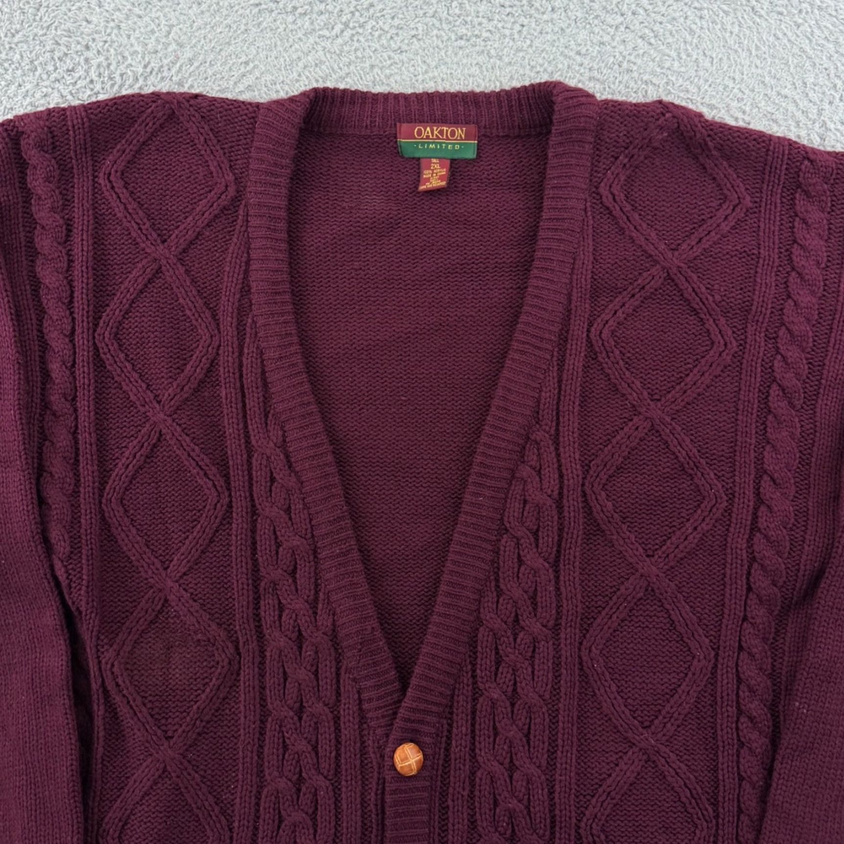 Vintage VINTAGE Oakton Cardigan Sweater Men 2XLT Cable Knit Fisherman Red Navy Accents Pockets Heavyweight Knit 90s Preppy Academic Size US XXL / EU 58 / 5 - 3 Thumbnail