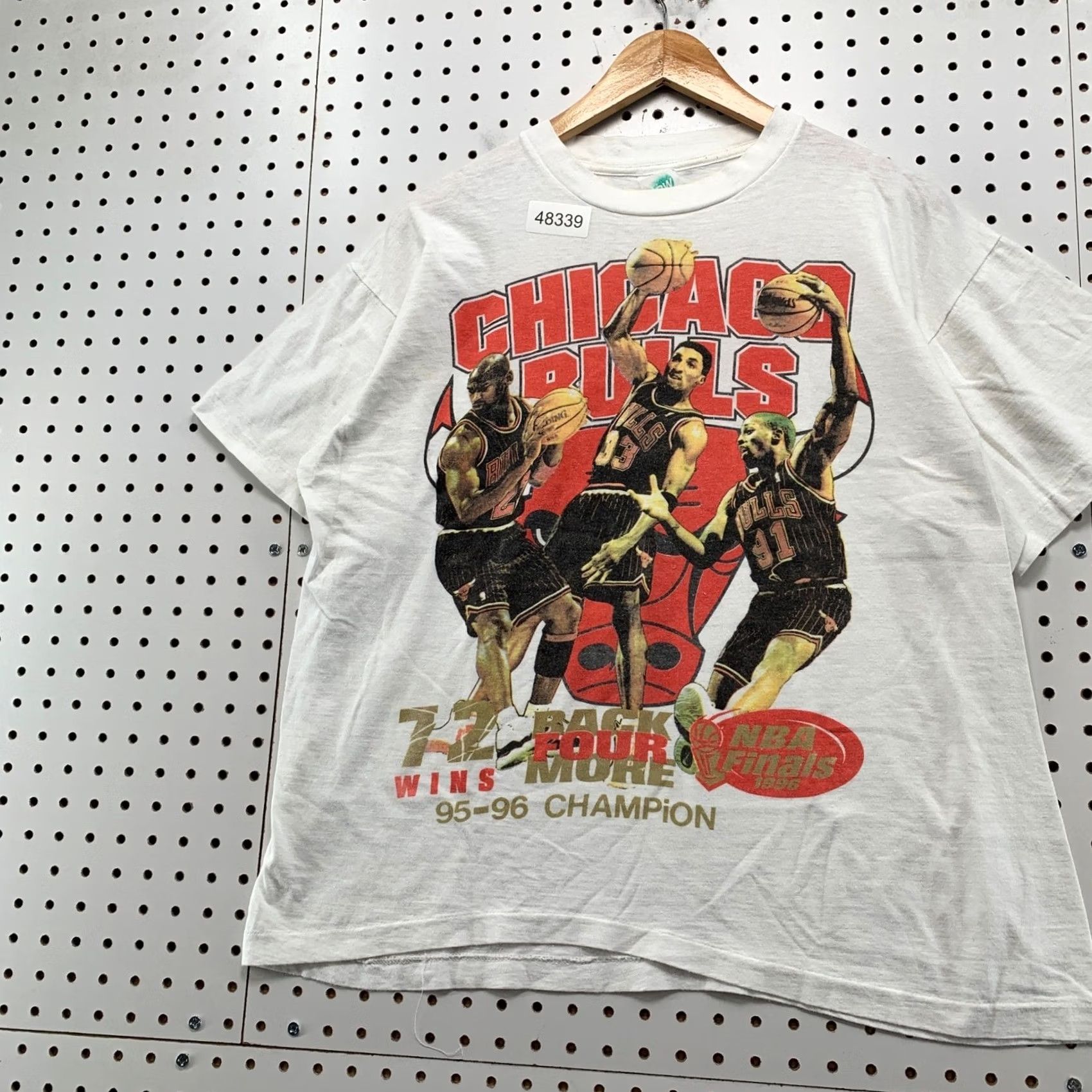 NBA VINTAGE Chicago Bulls T Shirt Mens XL White 1990s NBA Finals 72 Wins Jordan Rap Size US XL / EU 56 / 4 - 4 Thumbnail