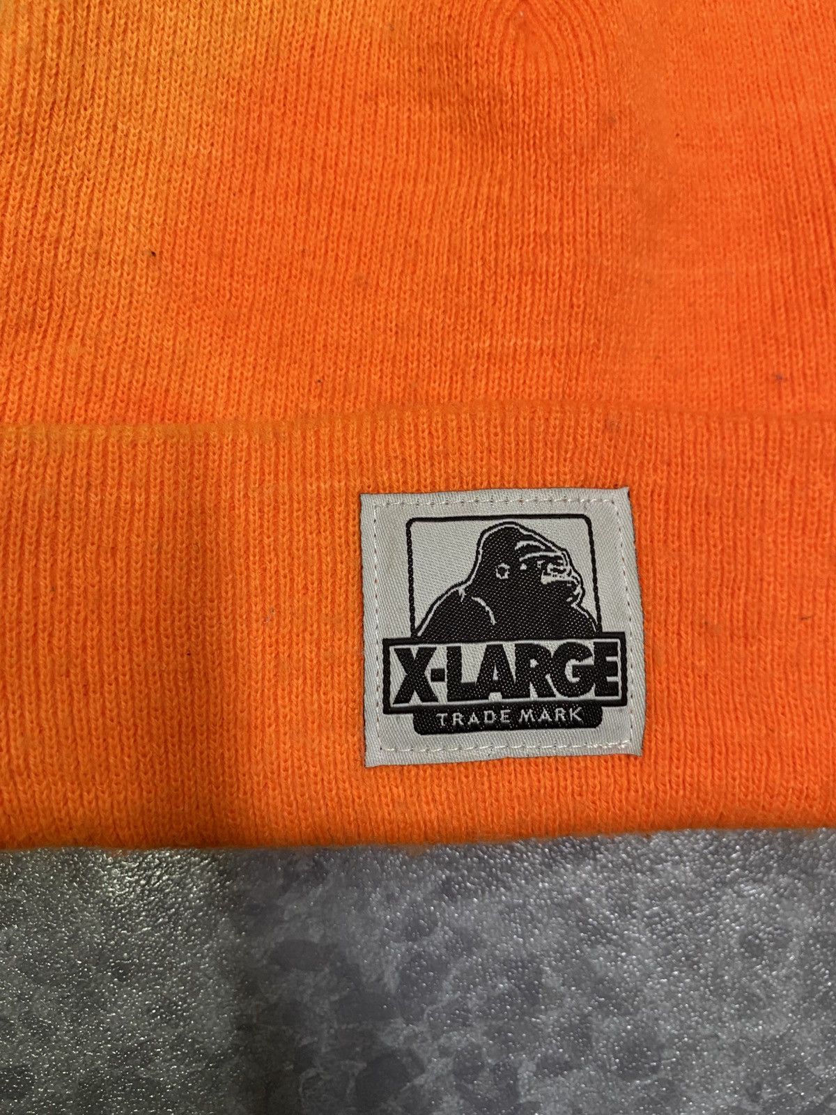 X-LARGE Sun Faded X-LARGE Small Patches Beanie Size ONE SIZE - 2 Thumbnail