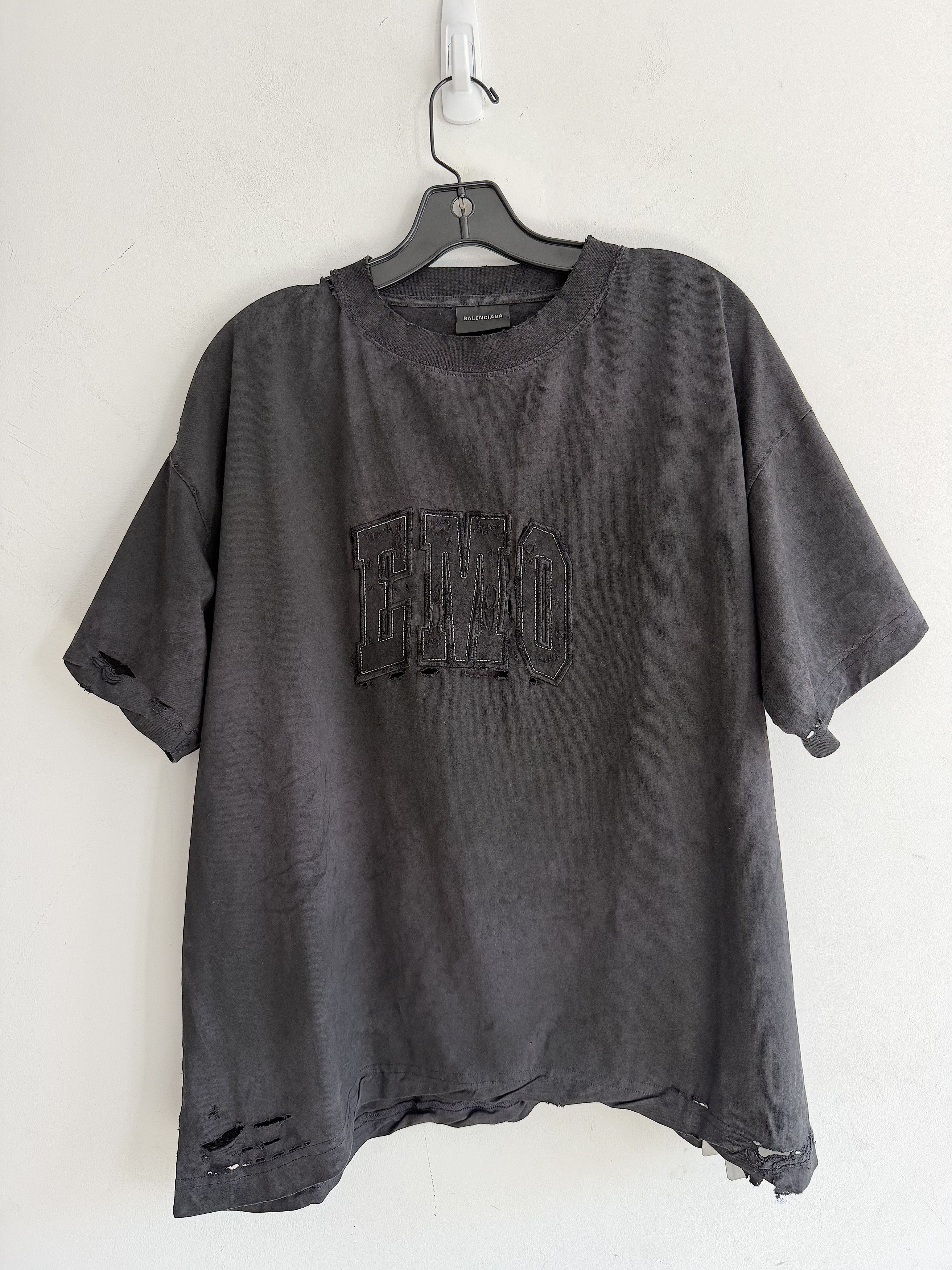 Balenciaga New Fall 25 Destroyed Emo Boxy T-Shirt (L) Size US L / EU 52-54 / 3 - 1 Thumbnail