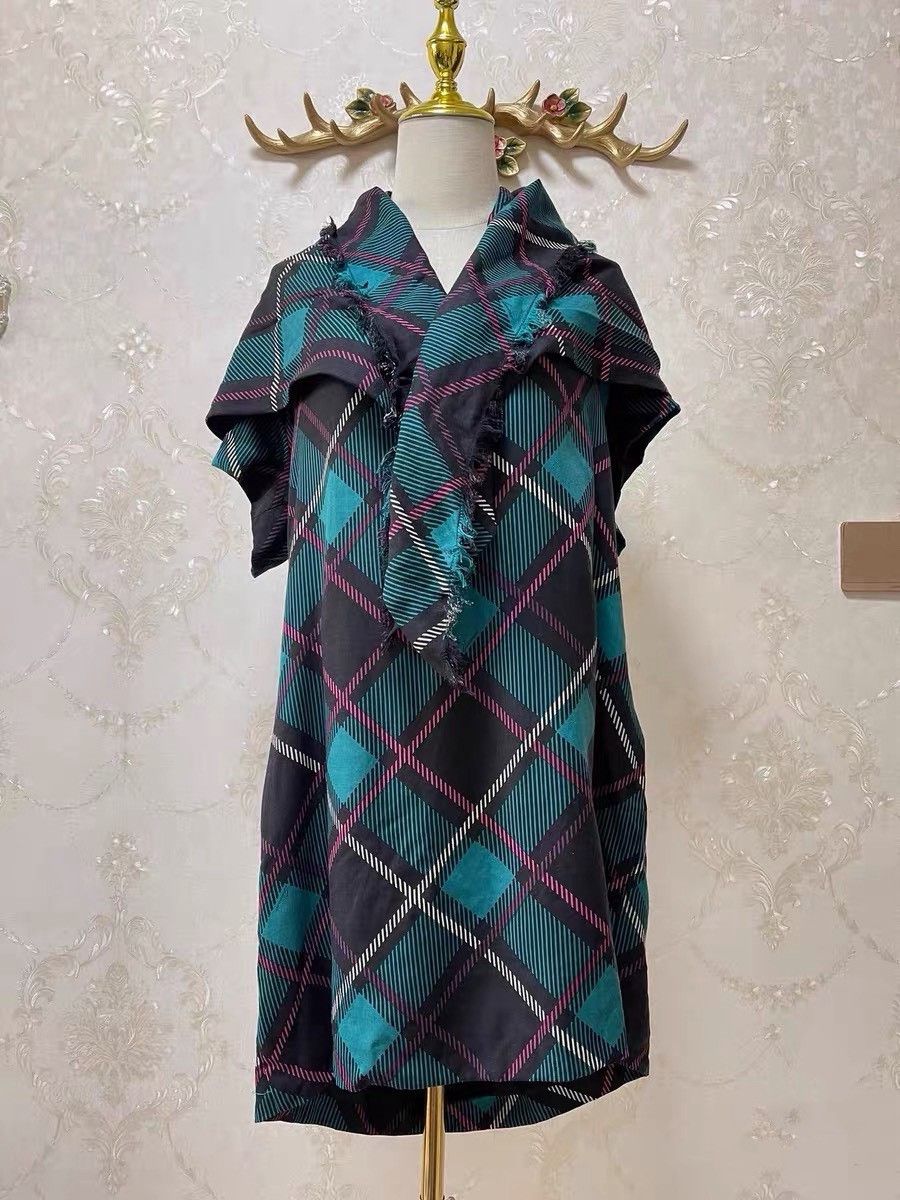 Gucci Gucci Runway England Plaid Dress Size M / US 6-8 / IT 42-44 - 1 Thumbnail