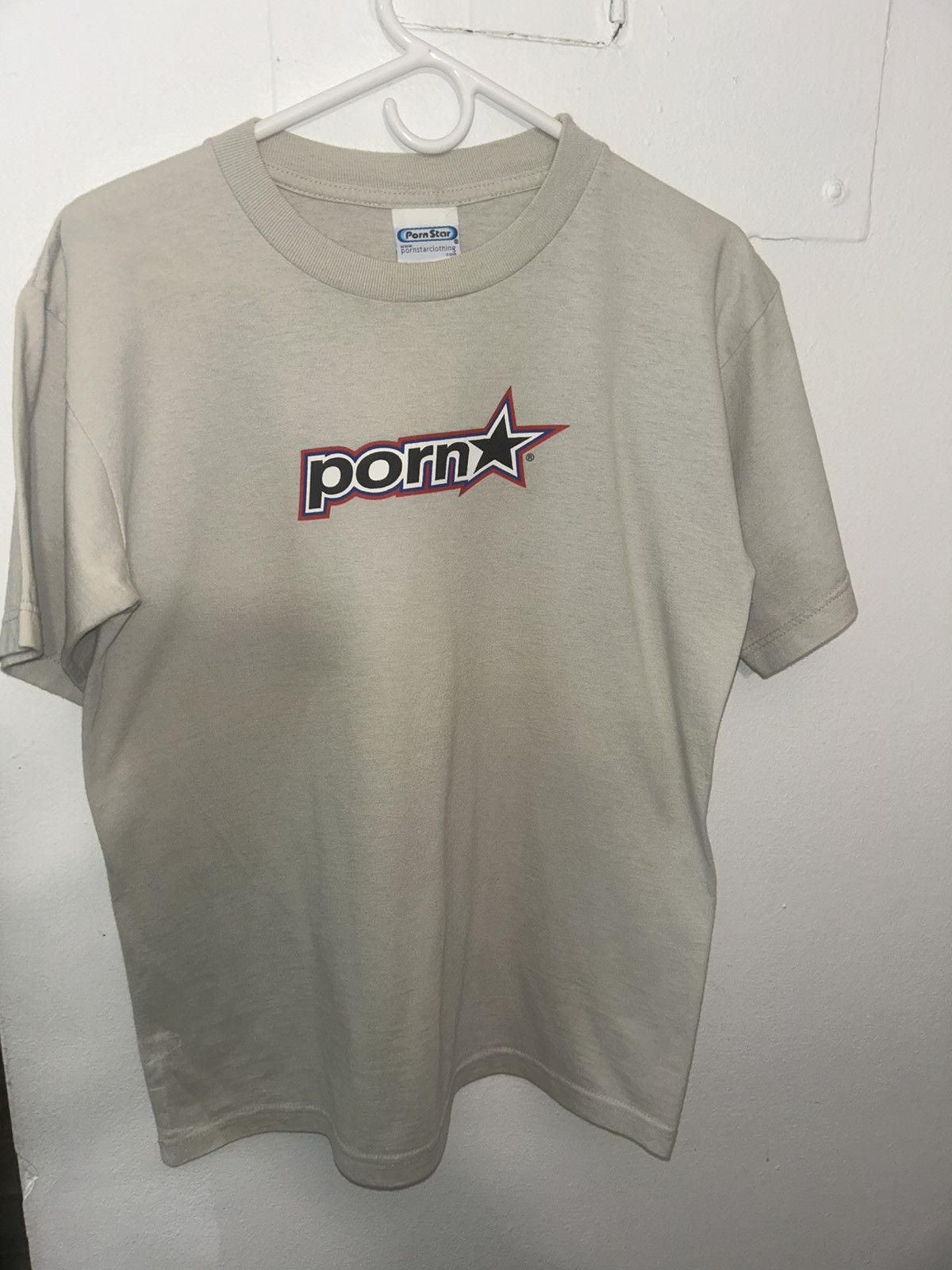 Vintage Vintage beige Porn Star tshirt szM Size US M / EU 48-50 / 2 - 1 Thumbnail